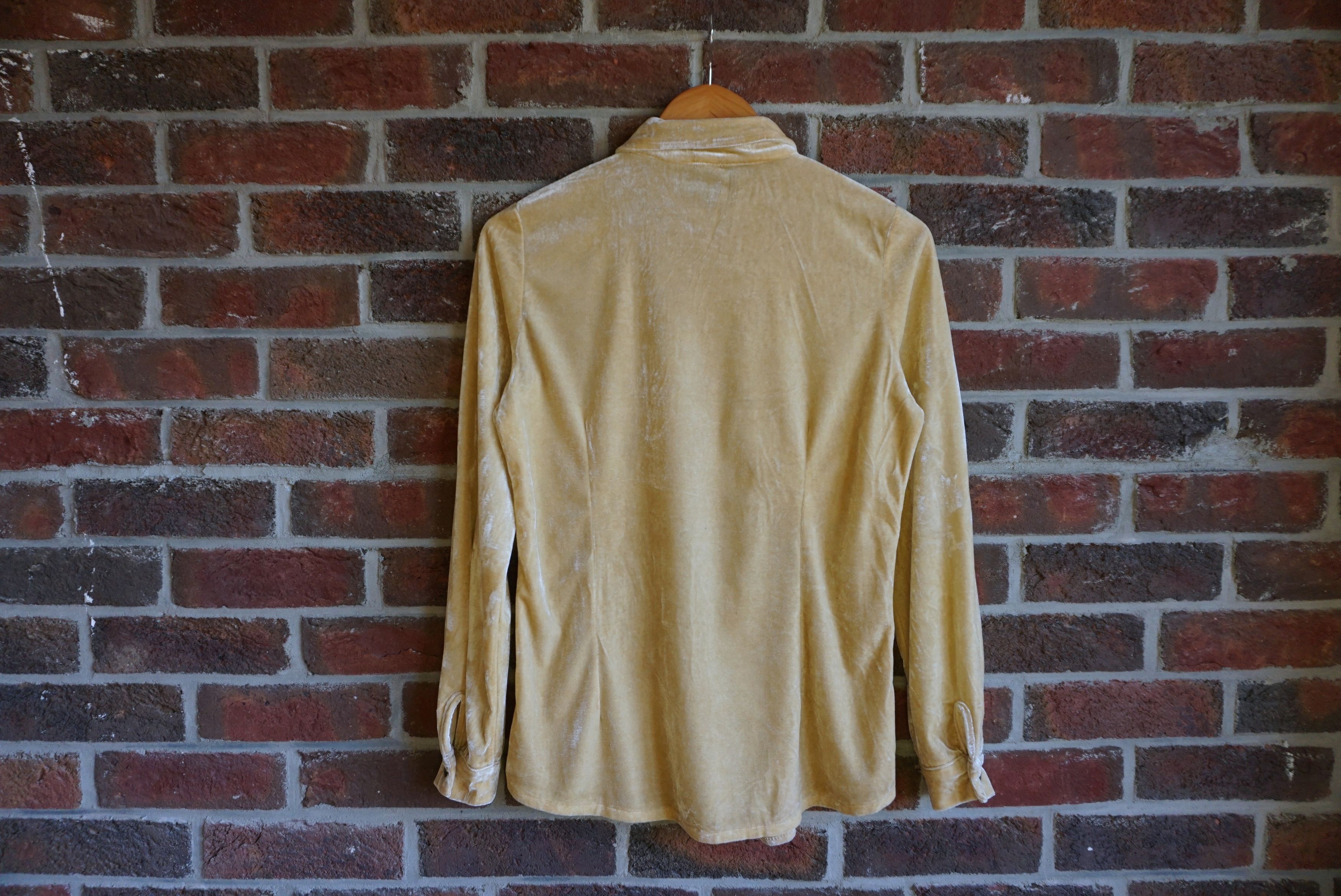 Velvet True vintage 80's 90s M yellow silky velour blouse shirt Size M / US 6-8 / IT 42-44 - 7 Thumbnail