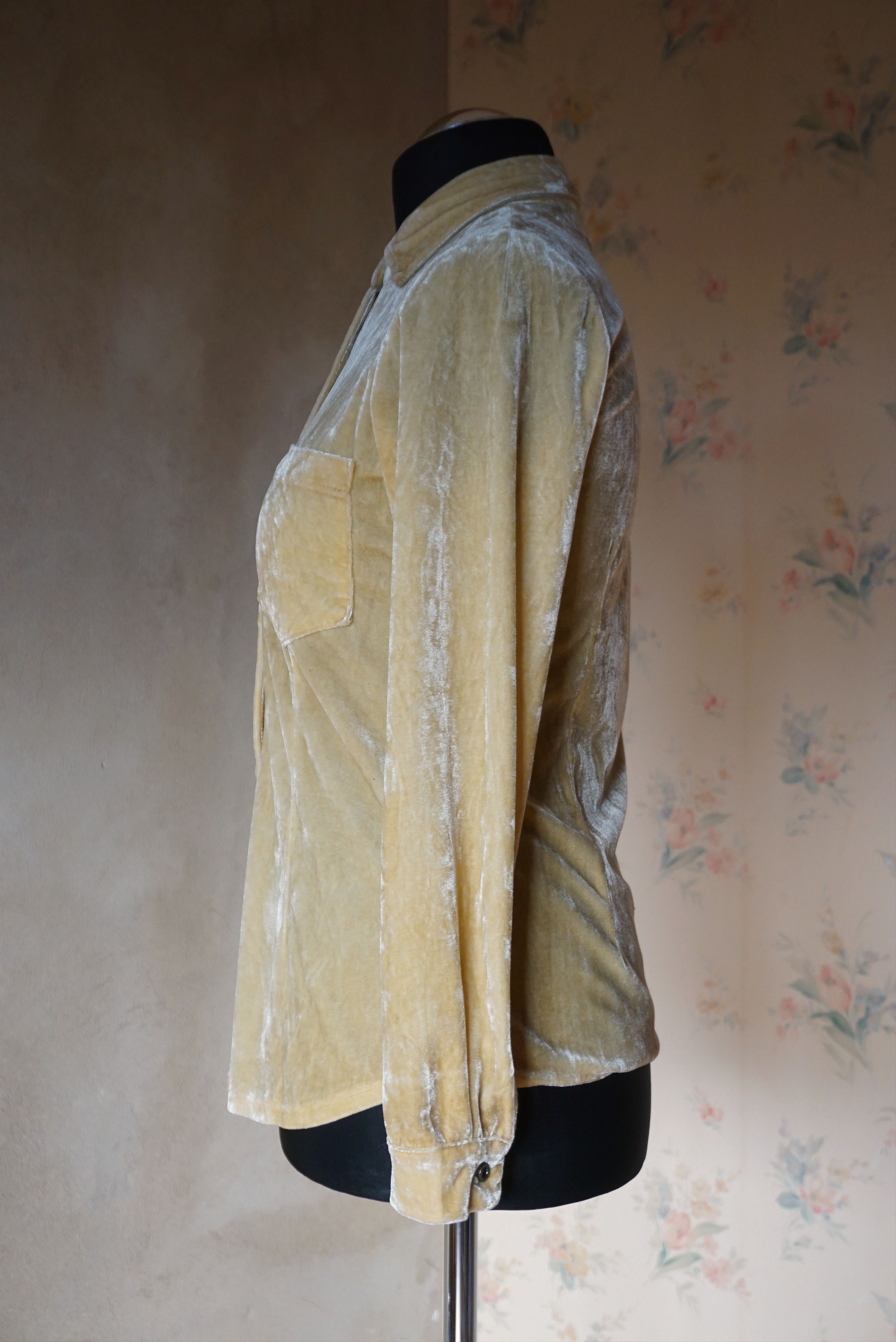 Velvet True vintage 80's 90s M yellow silky velour blouse shirt Size M / US 6-8 / IT 42-44 - 22 Thumbnail
