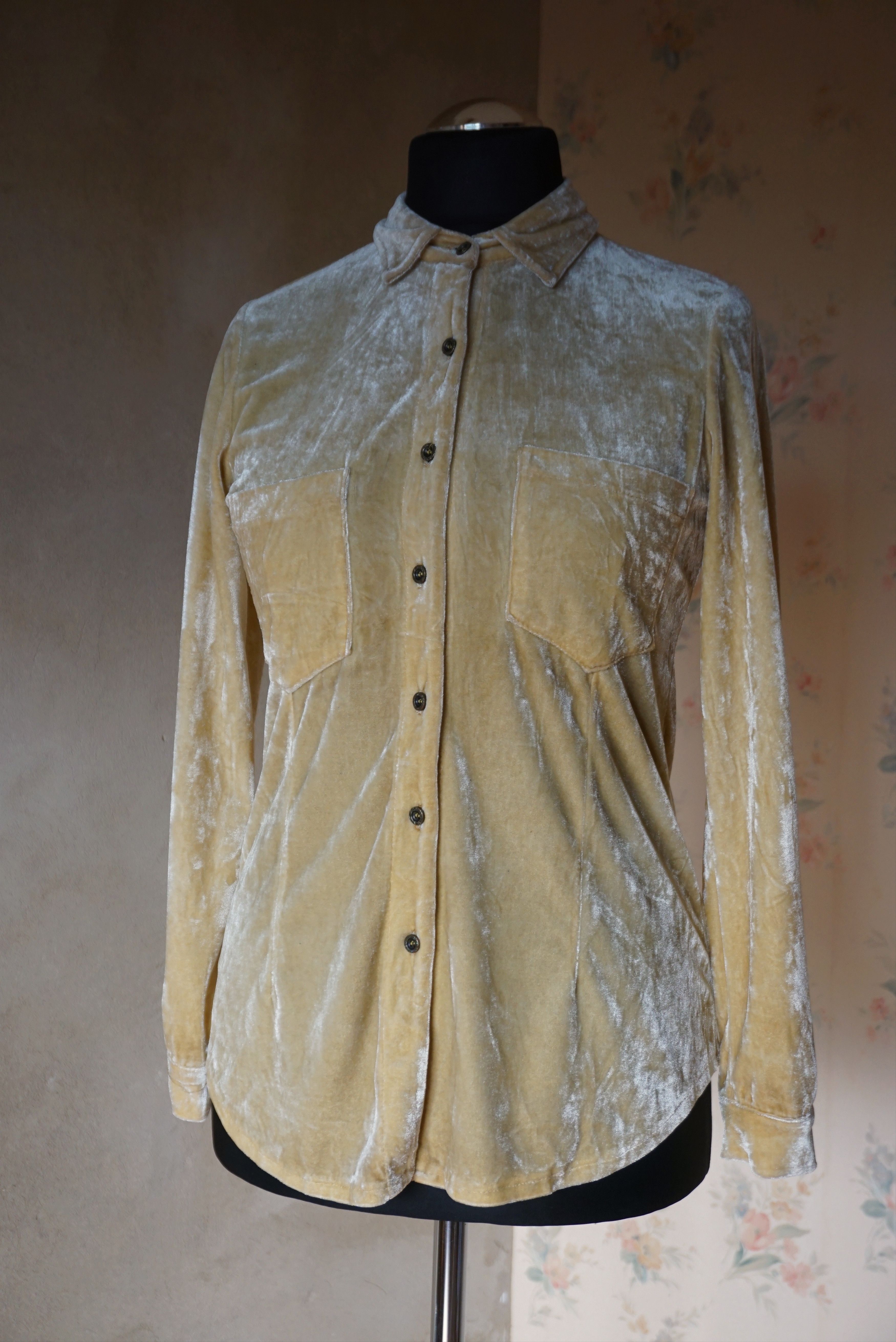 Velvet True vintage 80's 90s M yellow silky velour blouse shirt Size M / US 6-8 / IT 42-44 - 1 Thumbnail