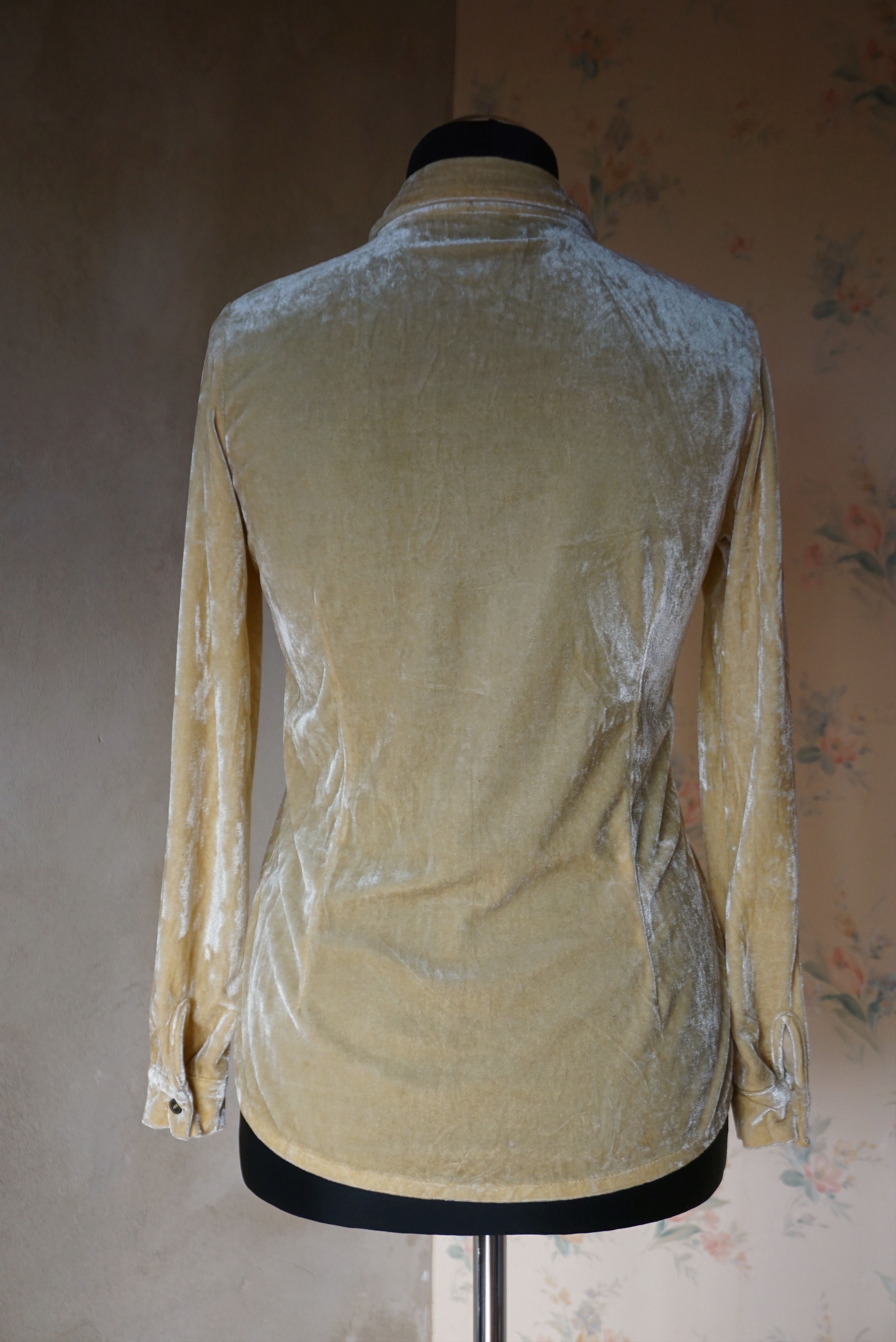 Velvet True vintage 80's 90s M yellow silky velour blouse shirt Size M / US 6-8 / IT 42-44 - 23 Thumbnail