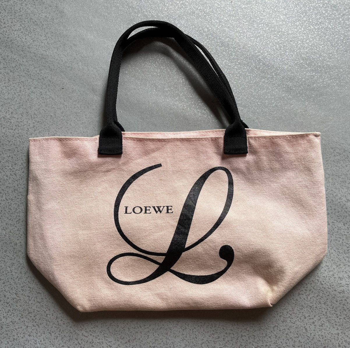 loewe tote bag hand bag t2