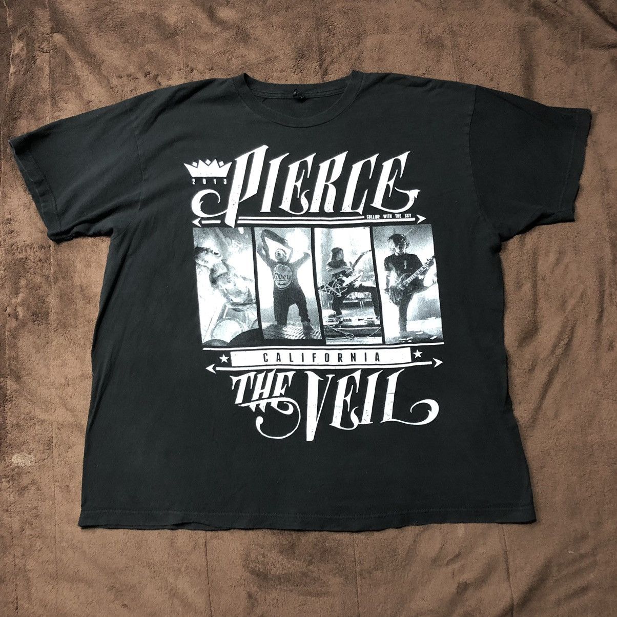 Band Tees Vintage 2013 Pierce The Veil T Shirt Size US XL / EU 56 / 4 - 2 Thumbnail