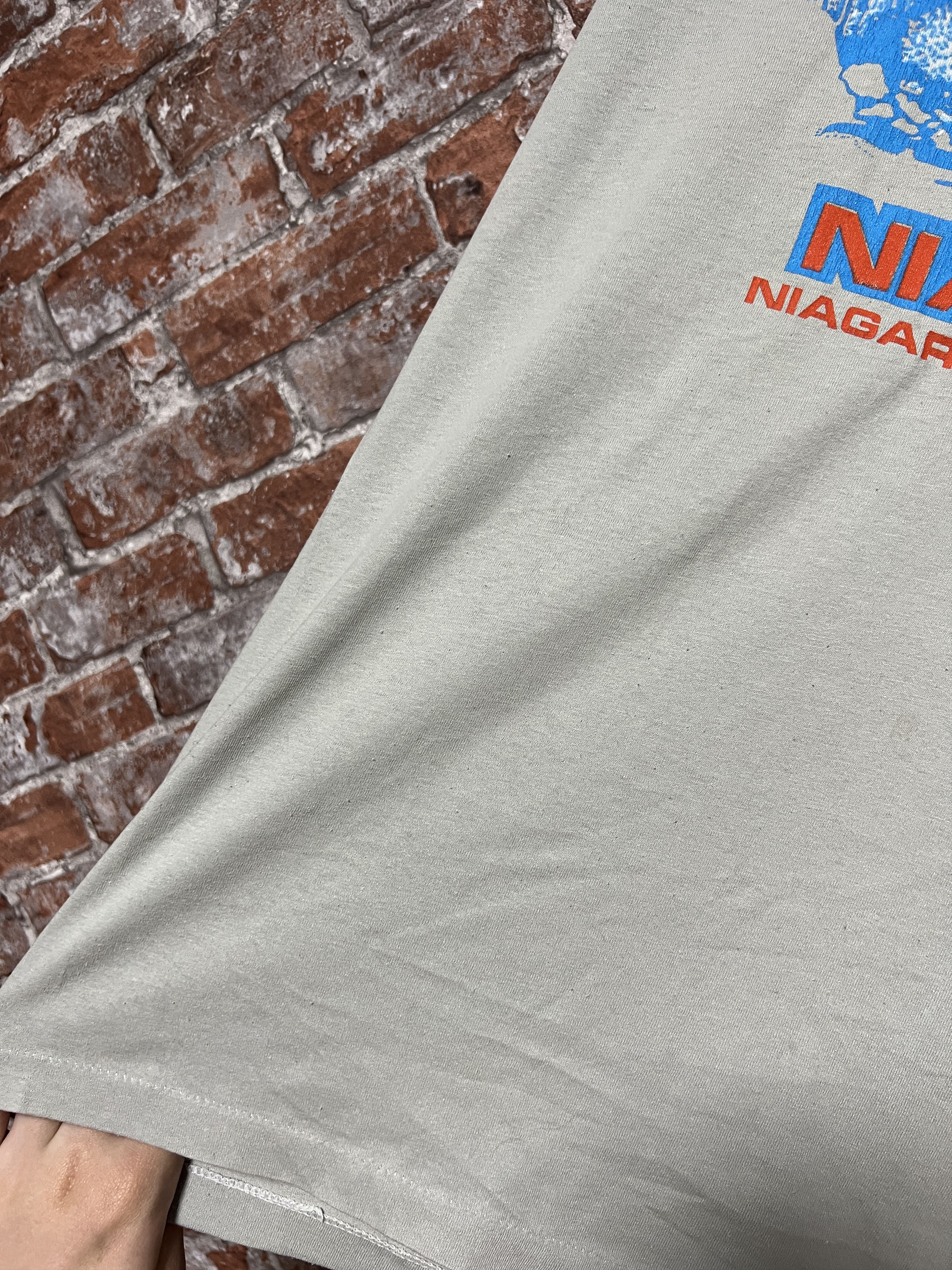 Vintage Vintage 90s Niagara Falls Canada Long Sleeve Shirt Size US M / EU 48-50 / 2 - 10 Thumbnail