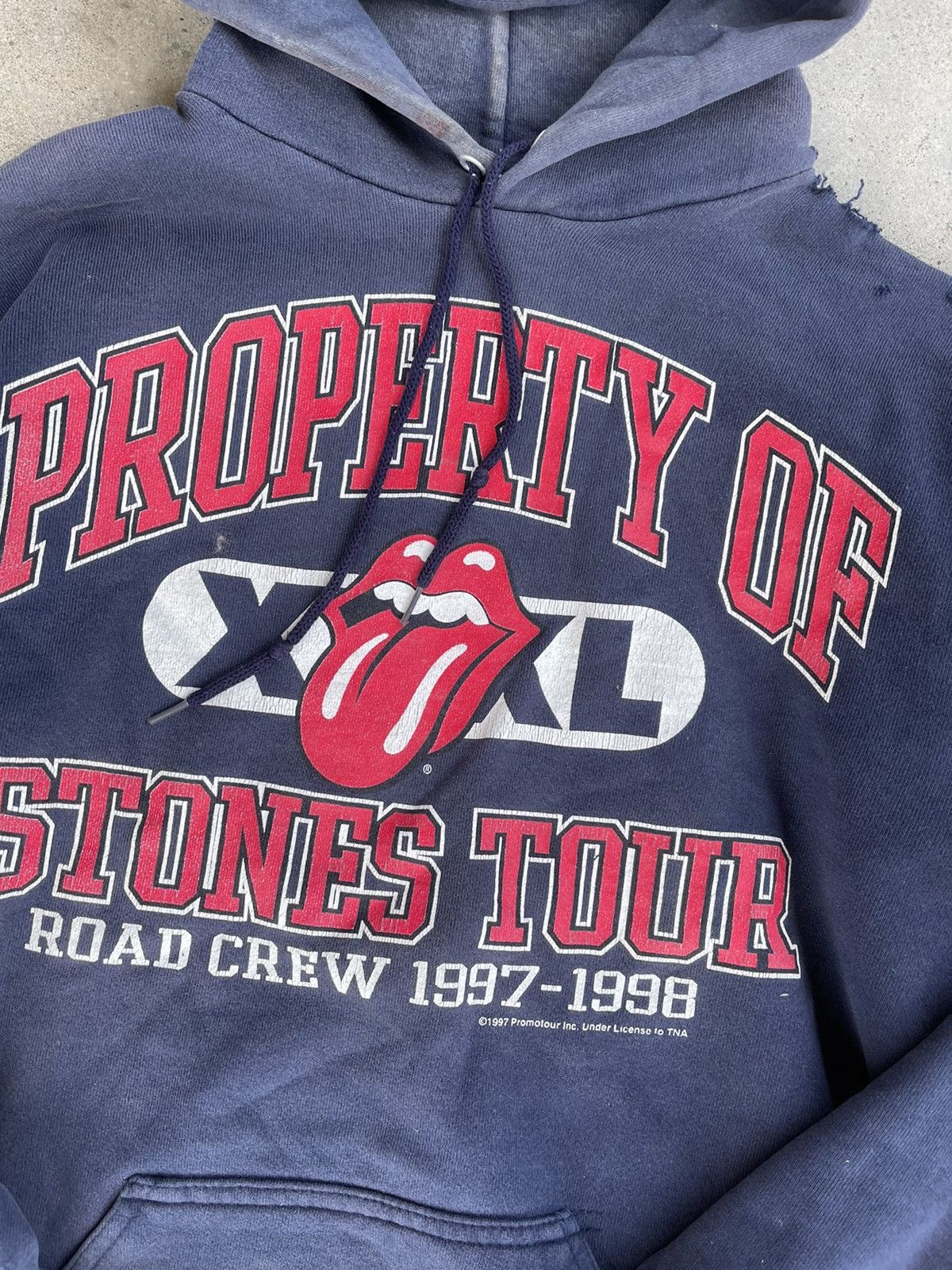The Rolling Stones 90s TRASHED THE ROLLING STONE ROAD CREW TOUR HOODIES Size US S / EU 44-46 / 1 - 5 Thumbnail