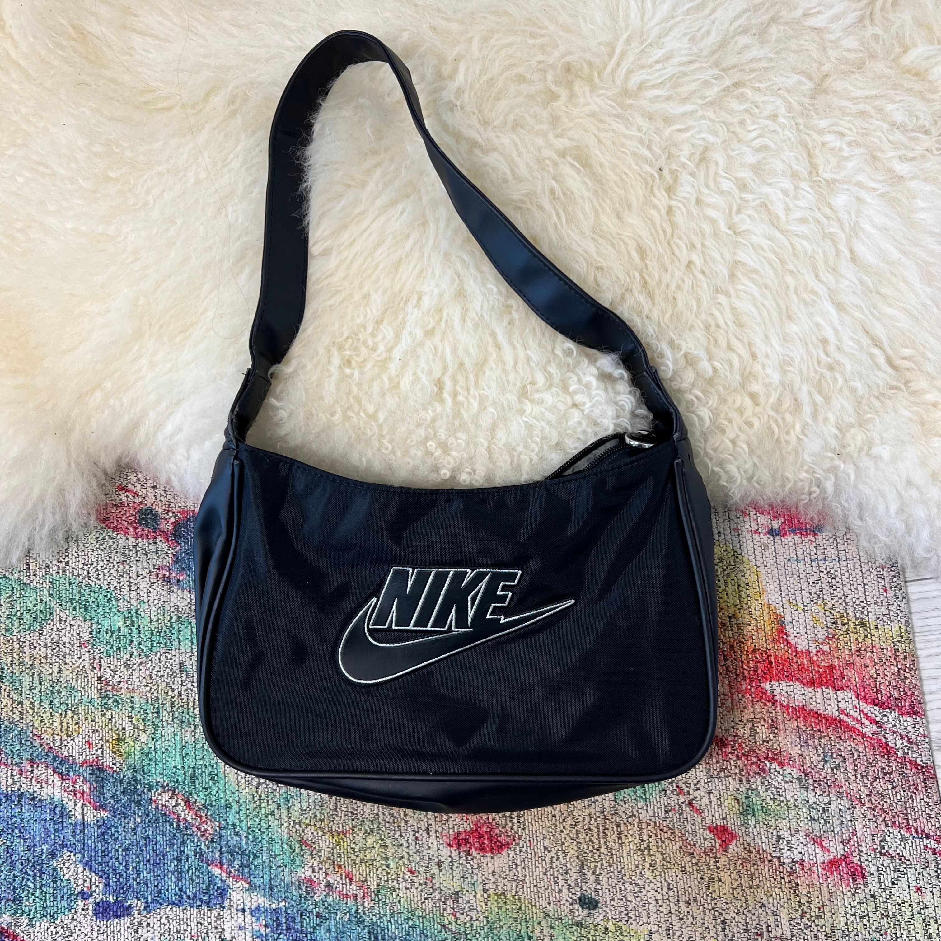 Nike Vintage Y2K 2000s Nike bag | Grailed