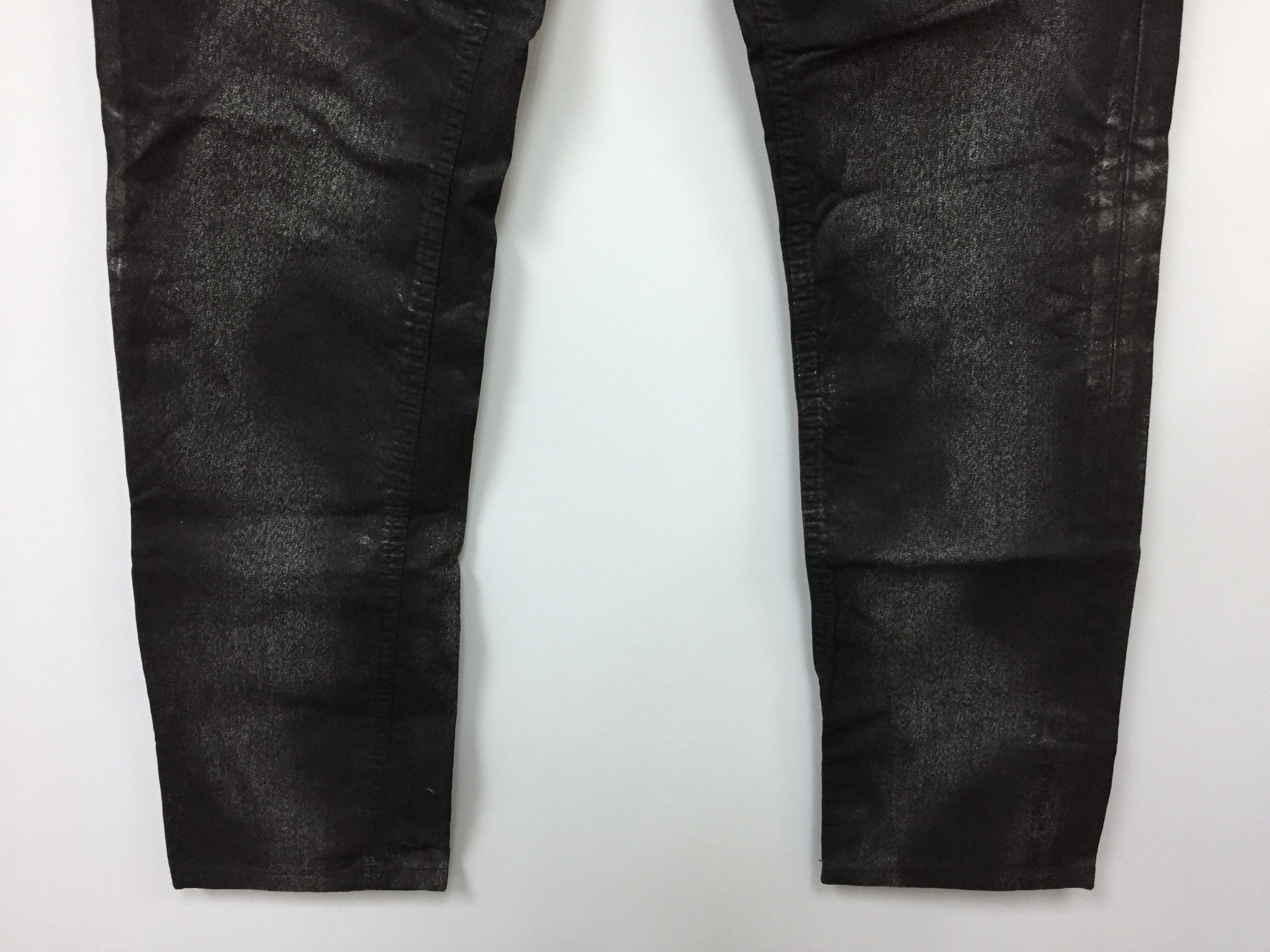 Neil Barrett Neil Barrett Silver wax splash coated denim Size US 31 - 5 Thumbnail