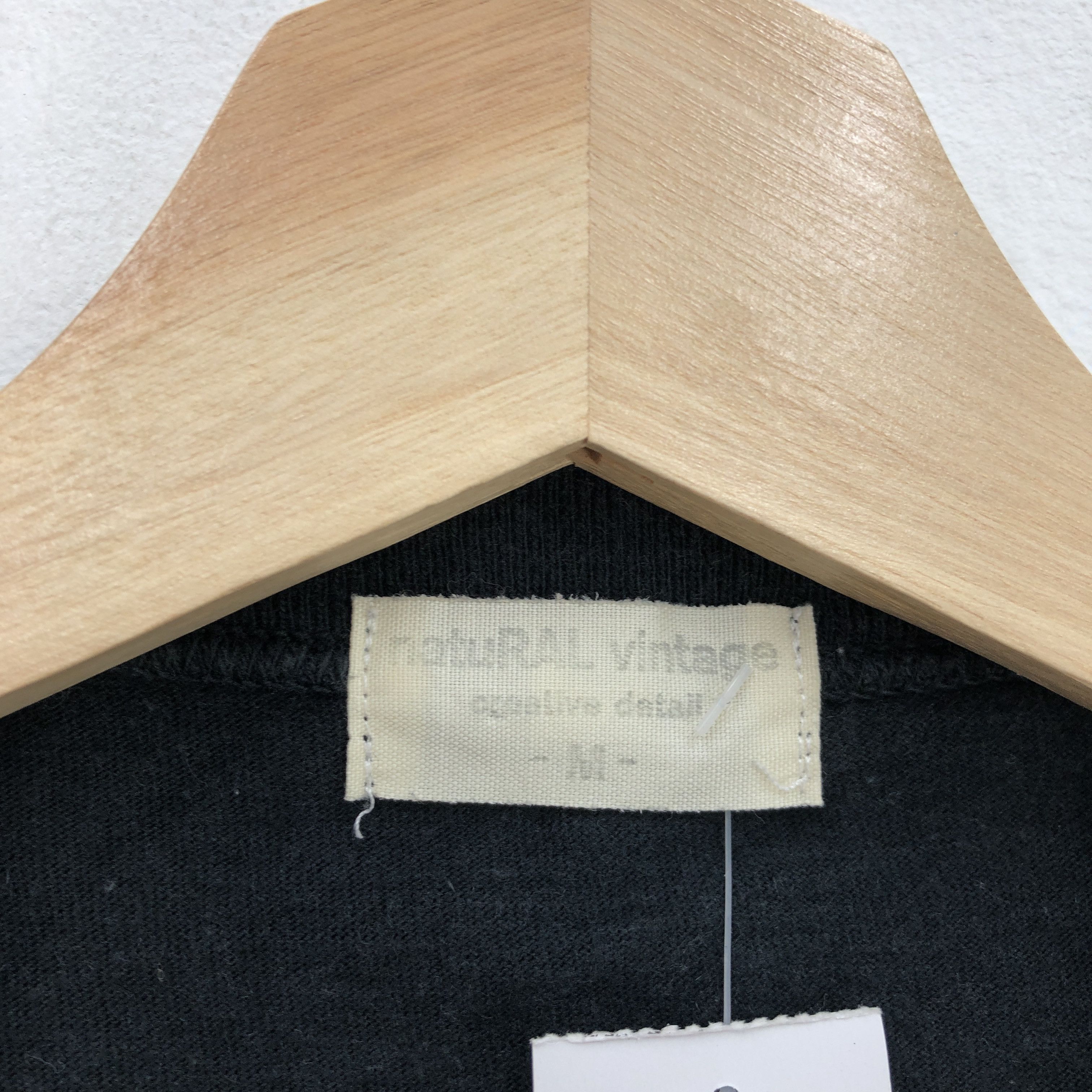 Japanese Brand × Vintage How Many People Twenty Two T Shirt Skateboarding Streetwear Size US S / EU 44-46 / 1 - 5 Thumbnail