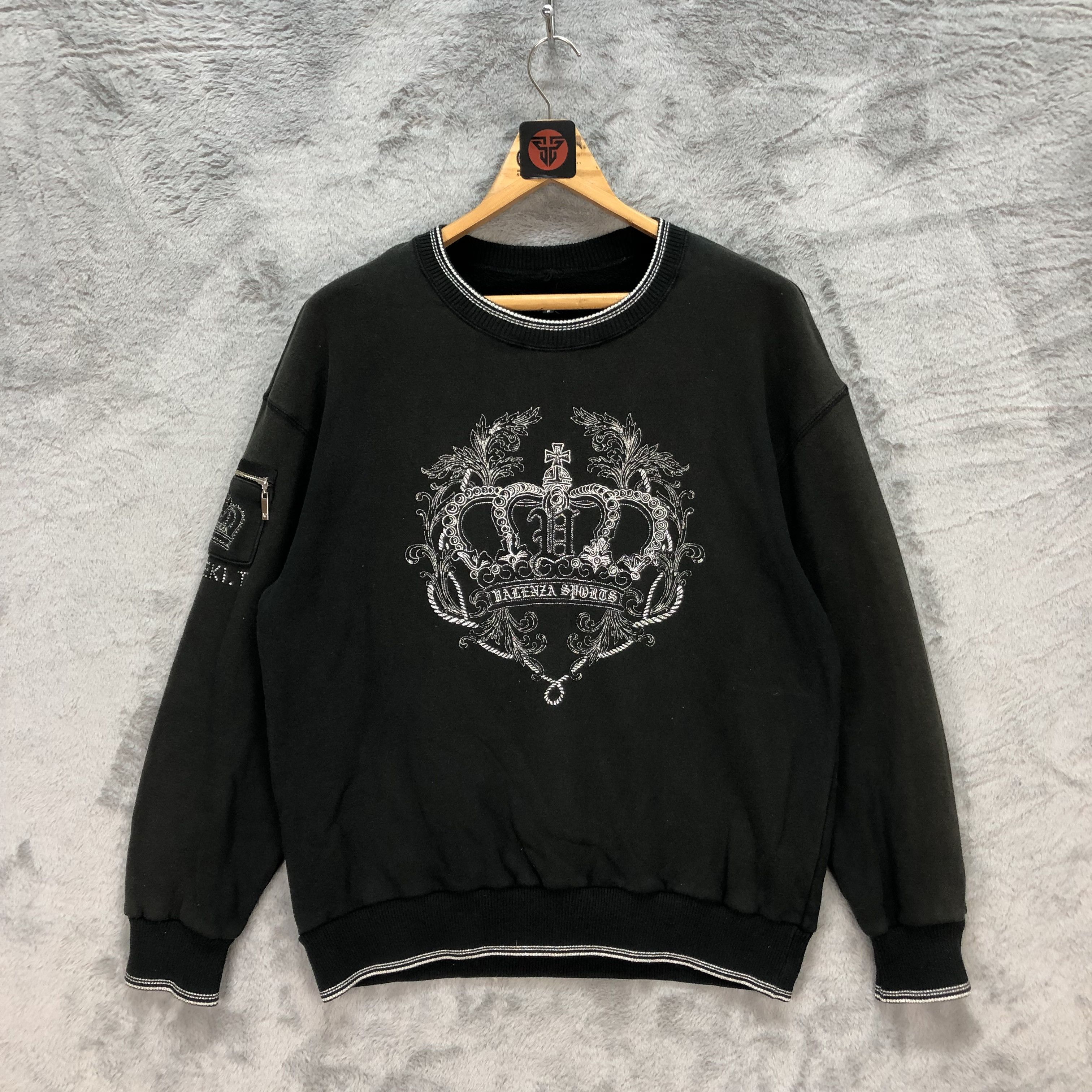 image of Avant Garde Valenza Sports Uomo Crown Logo Sweatshirts 6154-50 in Black, Men's (Size Medium)