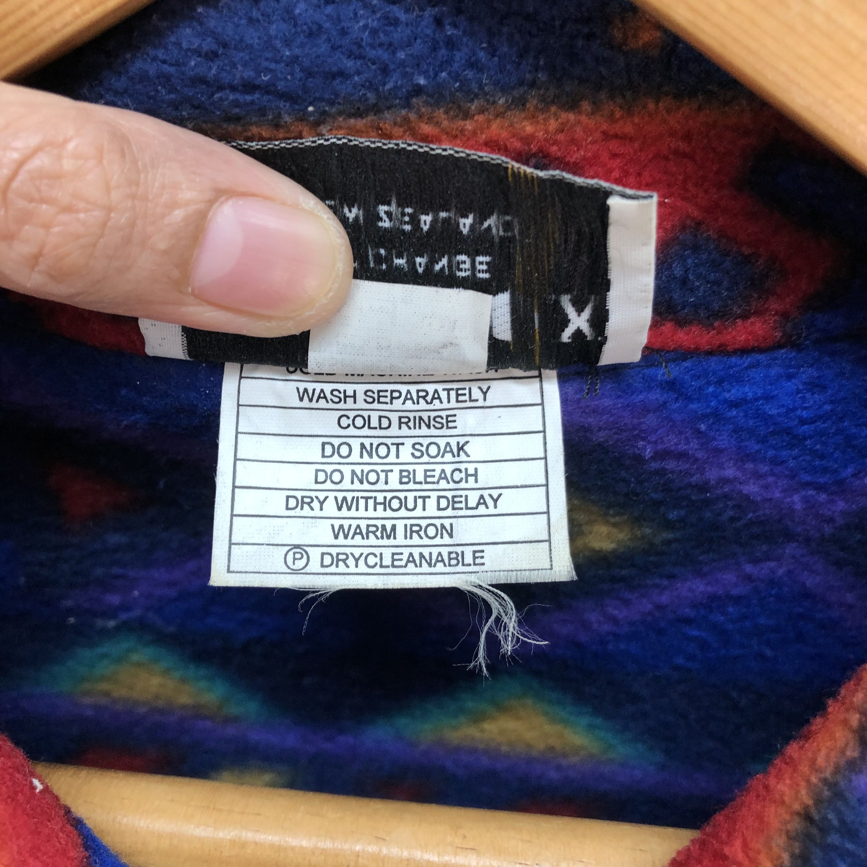 Other Equinox Colorful Nice Design Fleece Jacket #6147-50 Size US L / EU 52-54 / 3 - 9 Thumbnail