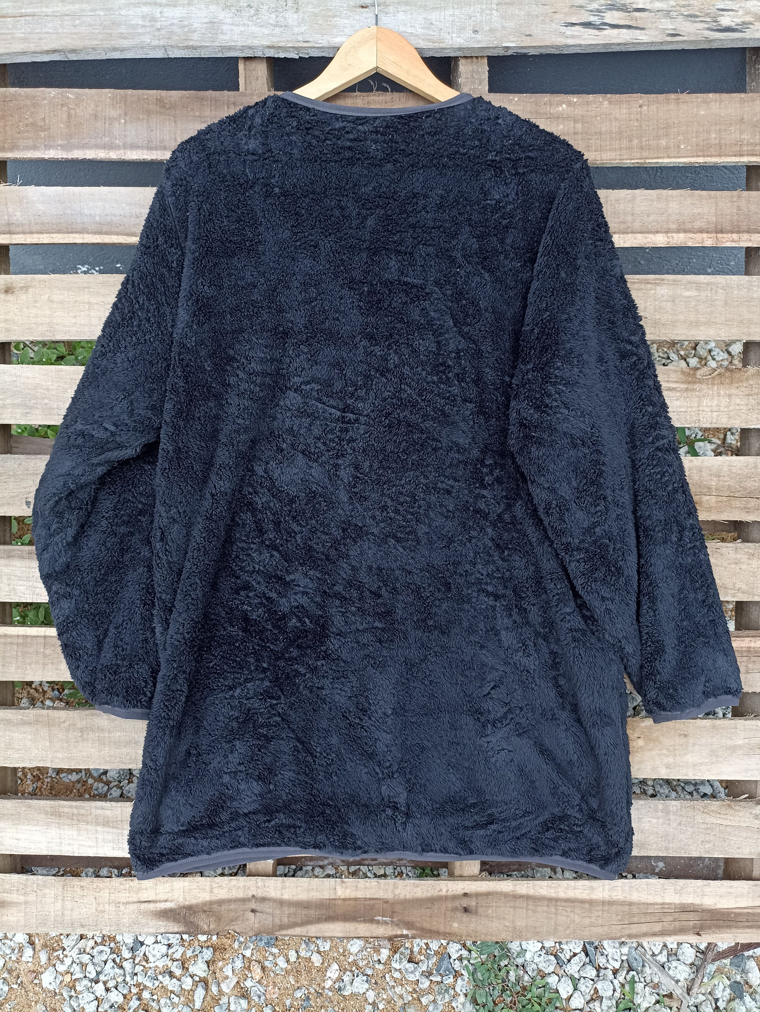 Japanese Brand Outdoor Reversible Pile Fleece Size US L / EU 52-54 / 3 - 7 Thumbnail