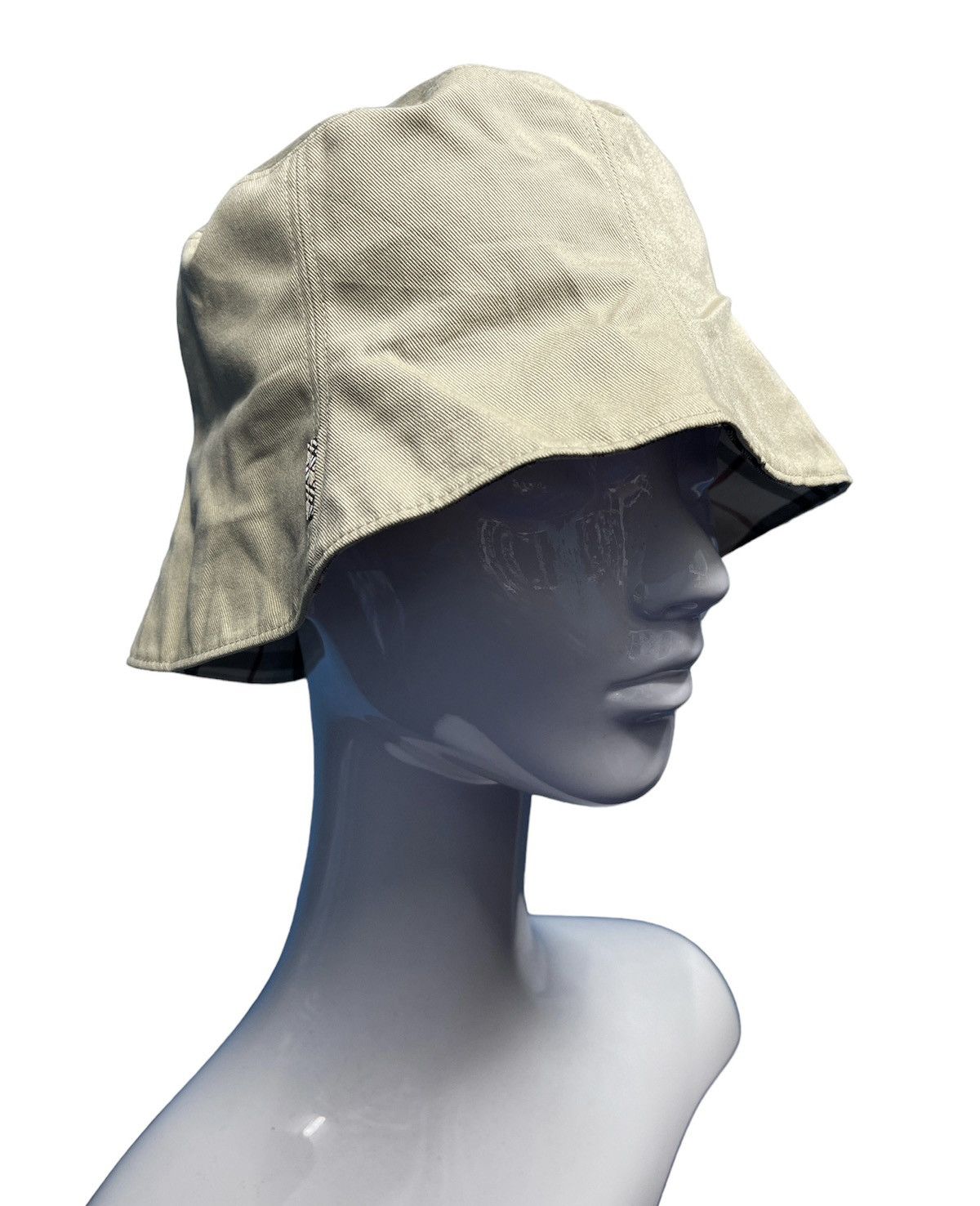 Burberry × Vintage Vintage Burberry London nova check Hat Two Way Size ONE SIZE - 1 Thumbnail
