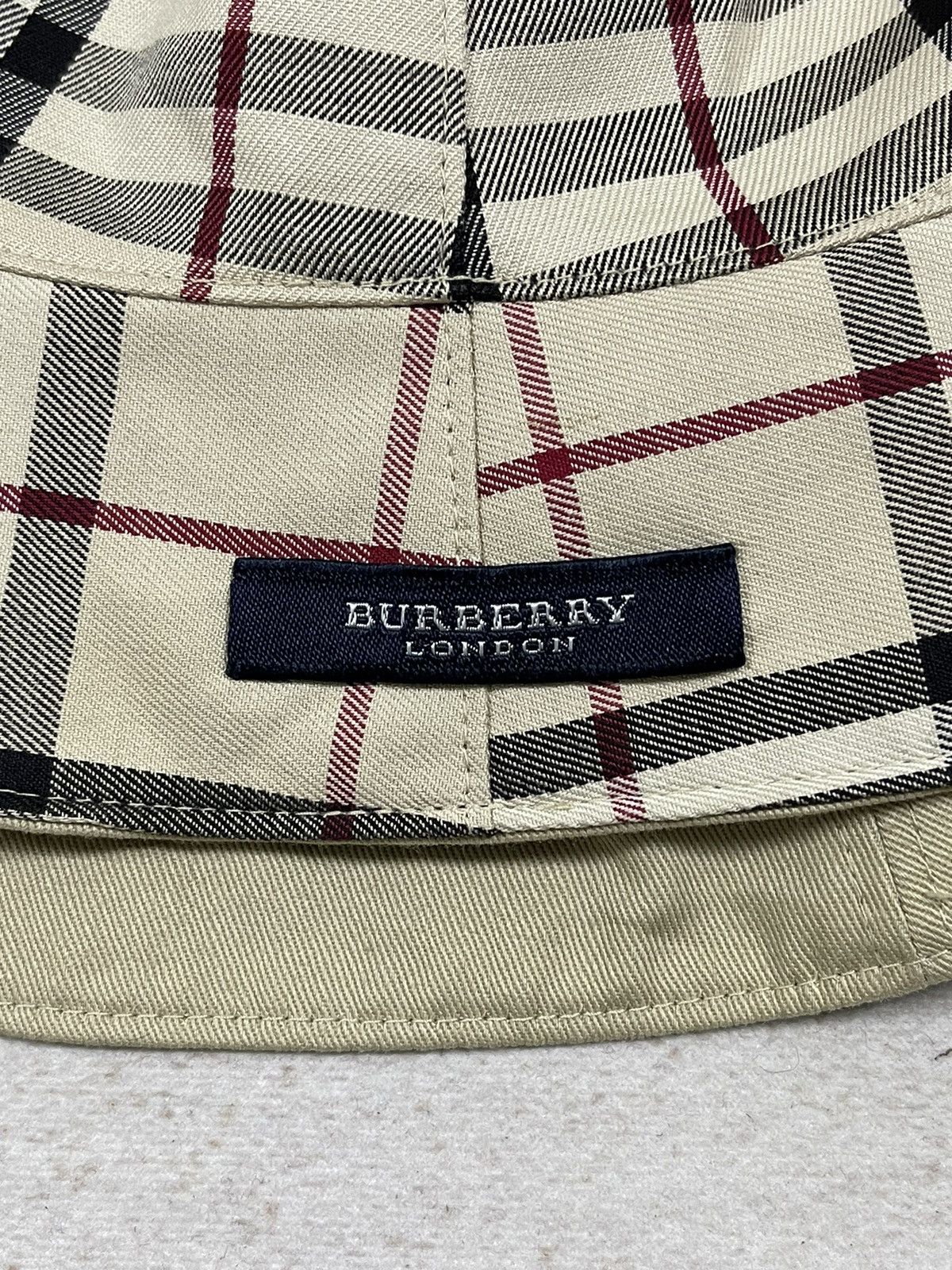 Burberry × Vintage Vintage Burberry London nova check Hat Two Way Size ONE SIZE - 6 Thumbnail