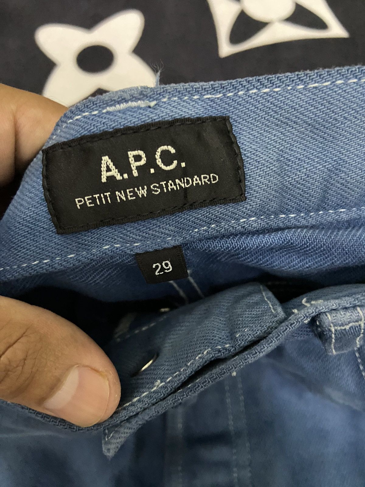 A.P.C. A.P.C blue jeans colour faded but look like design Size US 32 / EU 48 - 9 Thumbnail
