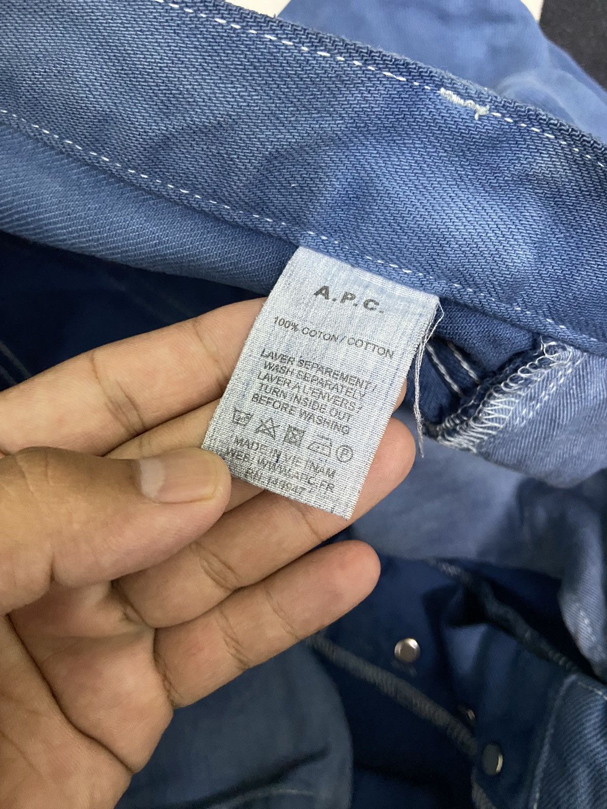 A.P.C. A.P.C blue jeans colour faded but look like design Size US 32 / EU 48 - 11 Thumbnail