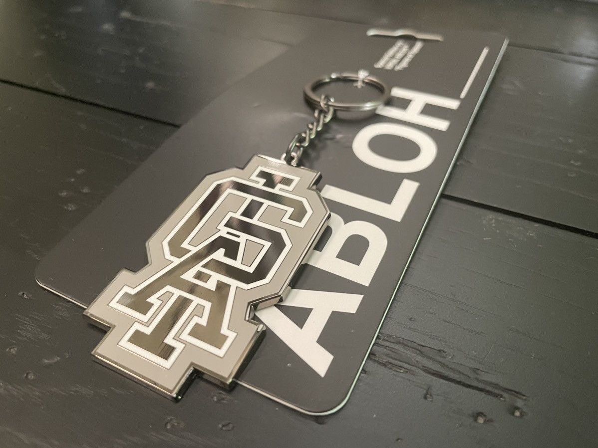 Virgil Abloh Virgil Keychain GAI Gymnastics Art Institute FOS Figures of Size ONE SIZE - 18 Thumbnail