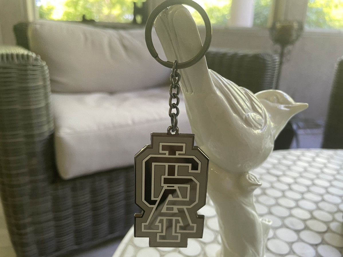 Virgil Abloh Virgil Keychain GAI Gymnastics Art Institute FOS Figures of Size ONE SIZE - 17 Thumbnail