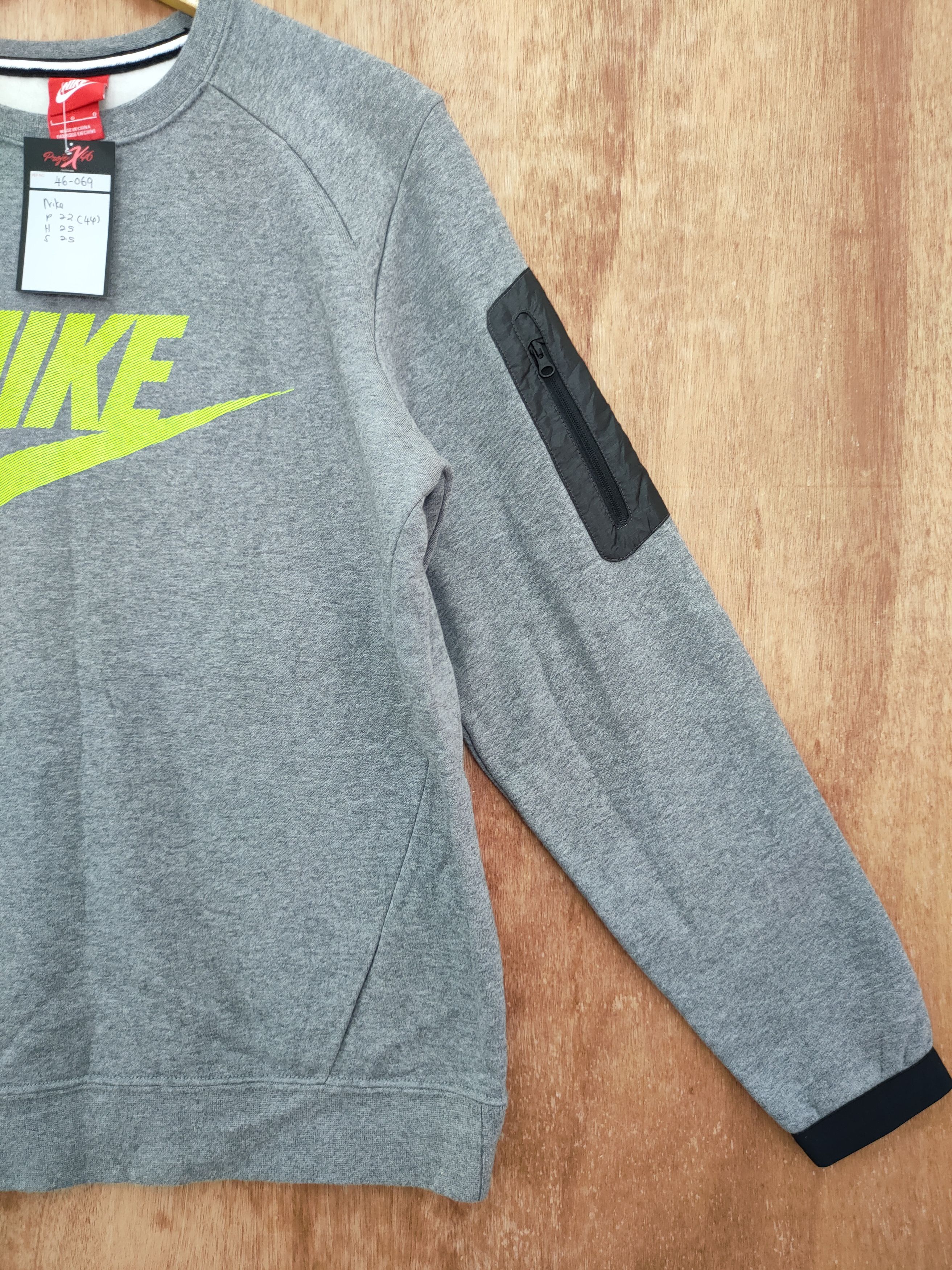 Nike Nike big logo red tag sweatshirt vintage #46-069 Size M / US 6-8 / IT 42-44 - 3 Thumbnail