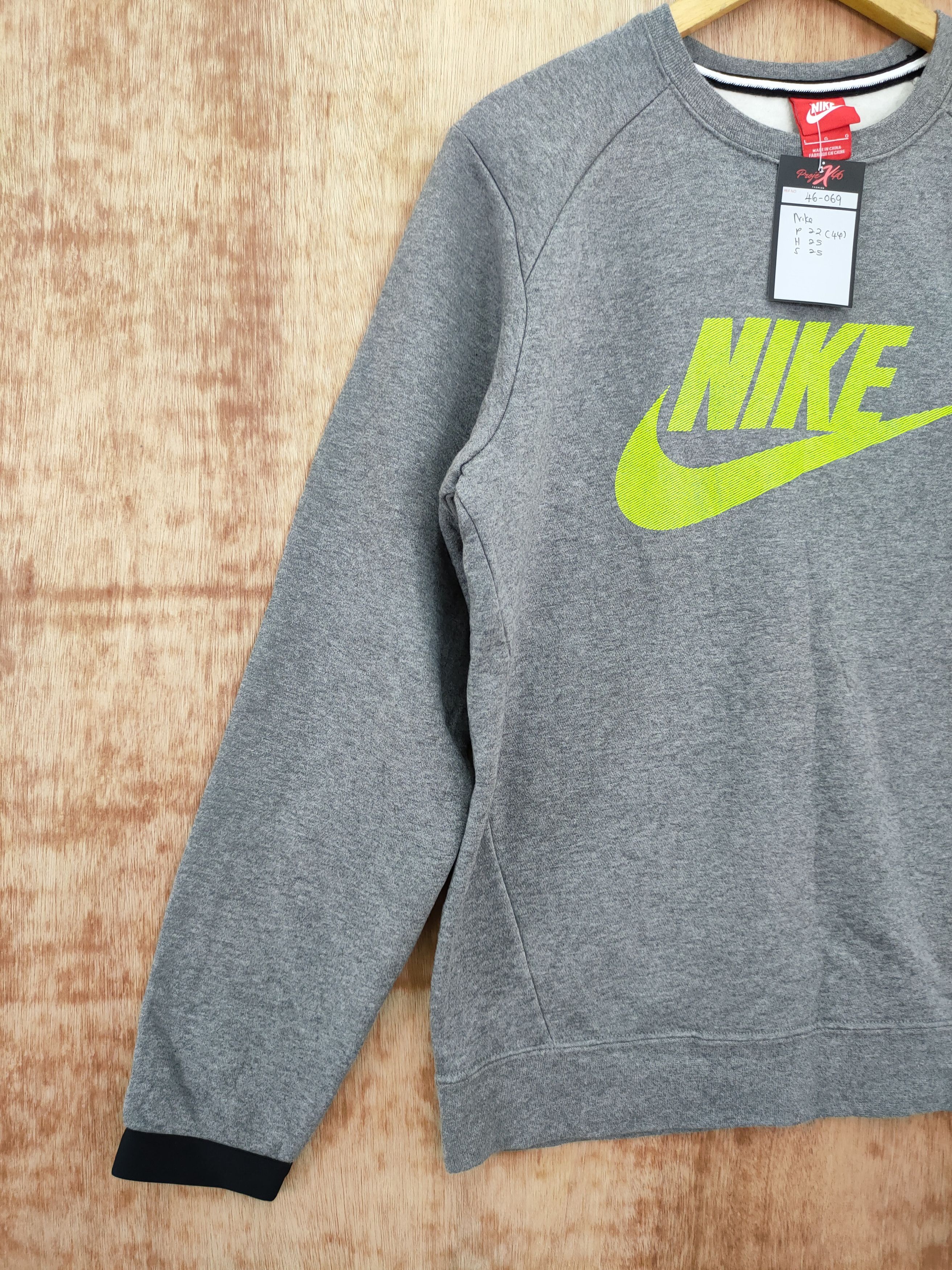 Nike Nike big logo red tag sweatshirt vintage #46-069 Size M / US 6-8 / IT 42-44 - 2 Thumbnail