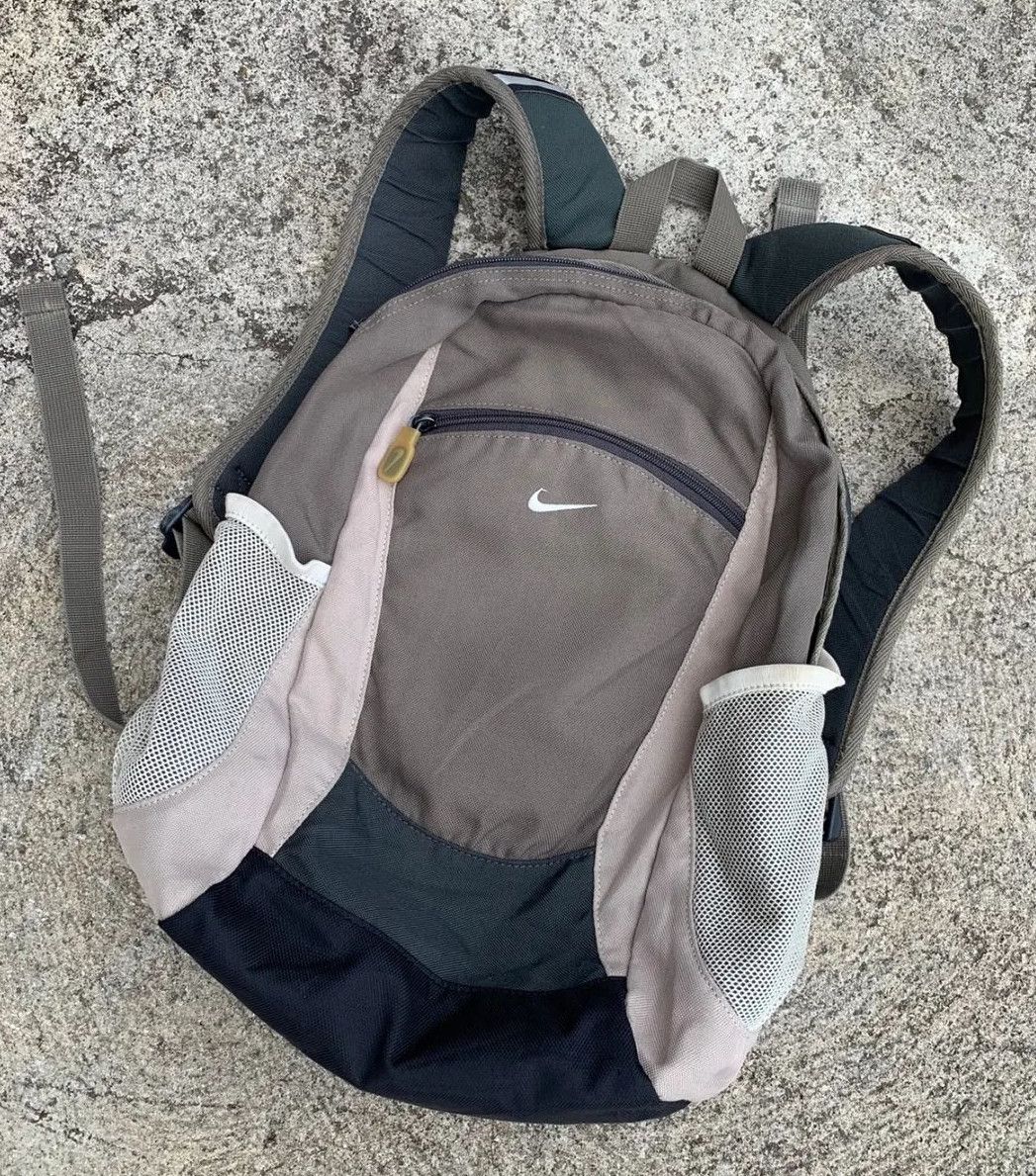 Nike × Vintage Vintage Nike Backpack small swoosh Grey | Grailed