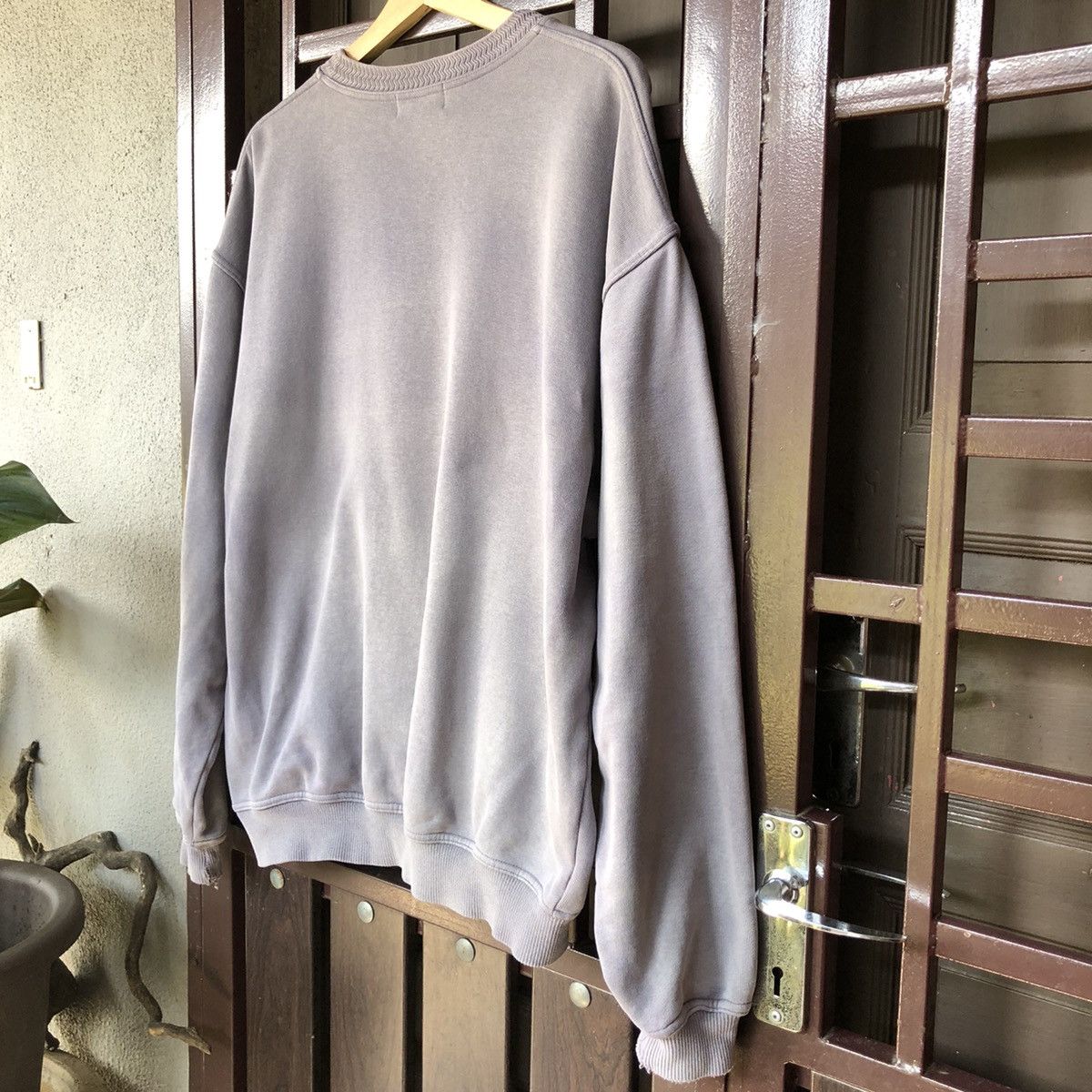 Japanese Brand Distressed🔥Vintage Yoshiyuki Konishi Sweatshirt Embroidery Size US XL / EU 56 / 4 - 13 Thumbnail