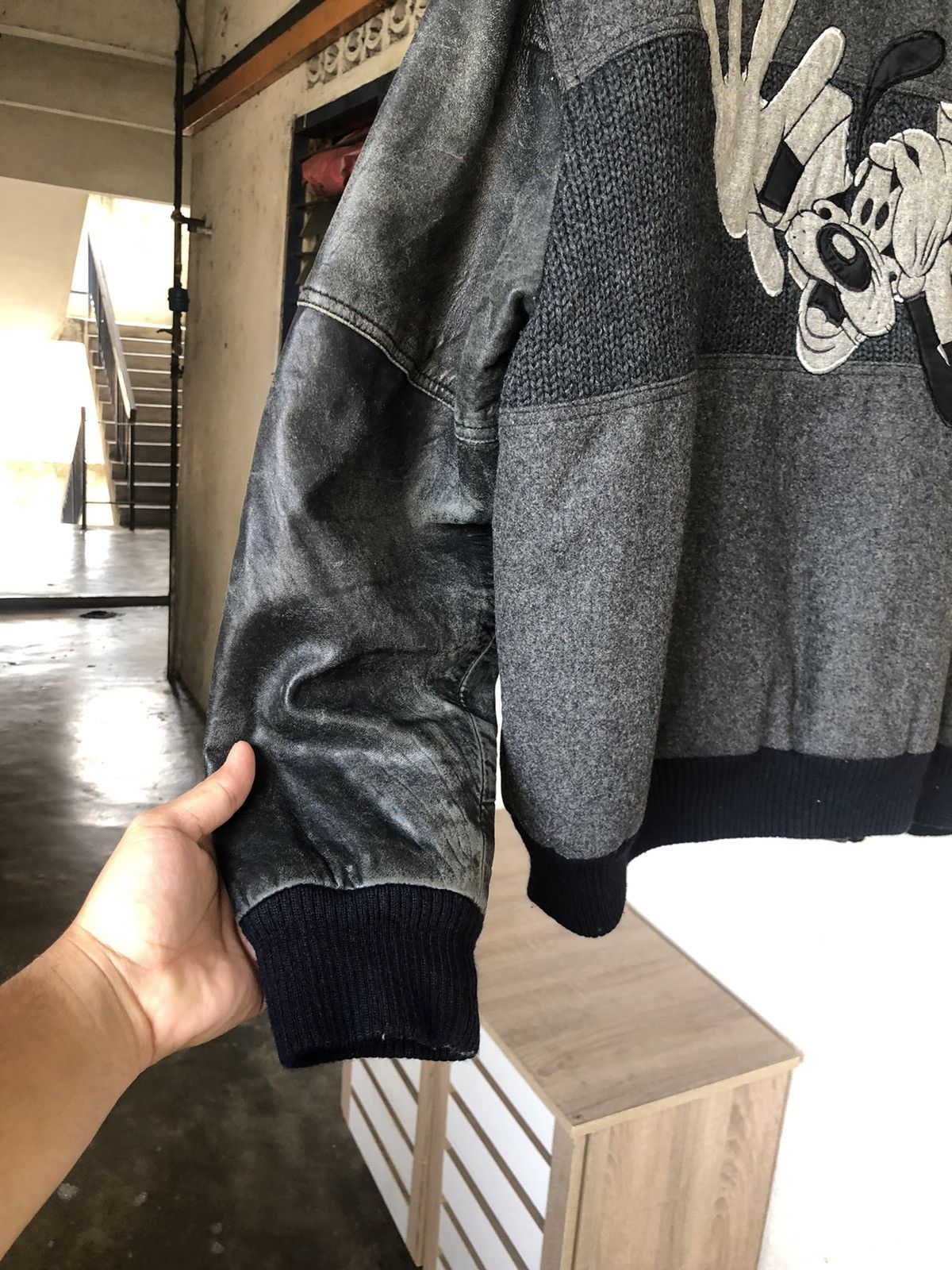 Japanese Brand Vintage Nuova Via Pelle x Goofy Arm Leather Varsity Jackets Size US M / EU 48-50 / 2 - 5 Thumbnail