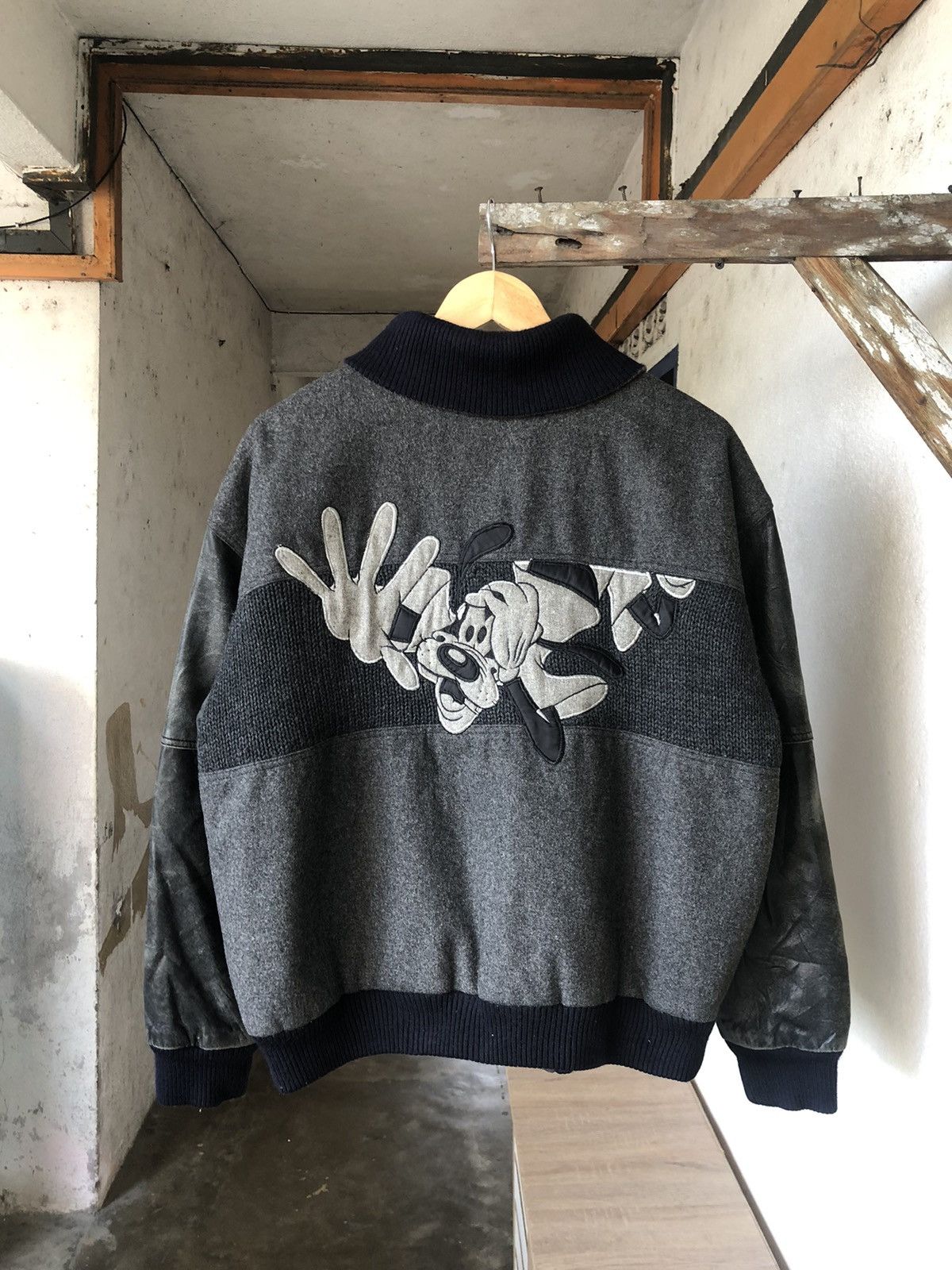 Japanese Brand Vintage Nuova Via Pelle x Goofy Arm Leather Varsity Jackets Size US M / EU 48-50 / 2 - 6 Thumbnail
