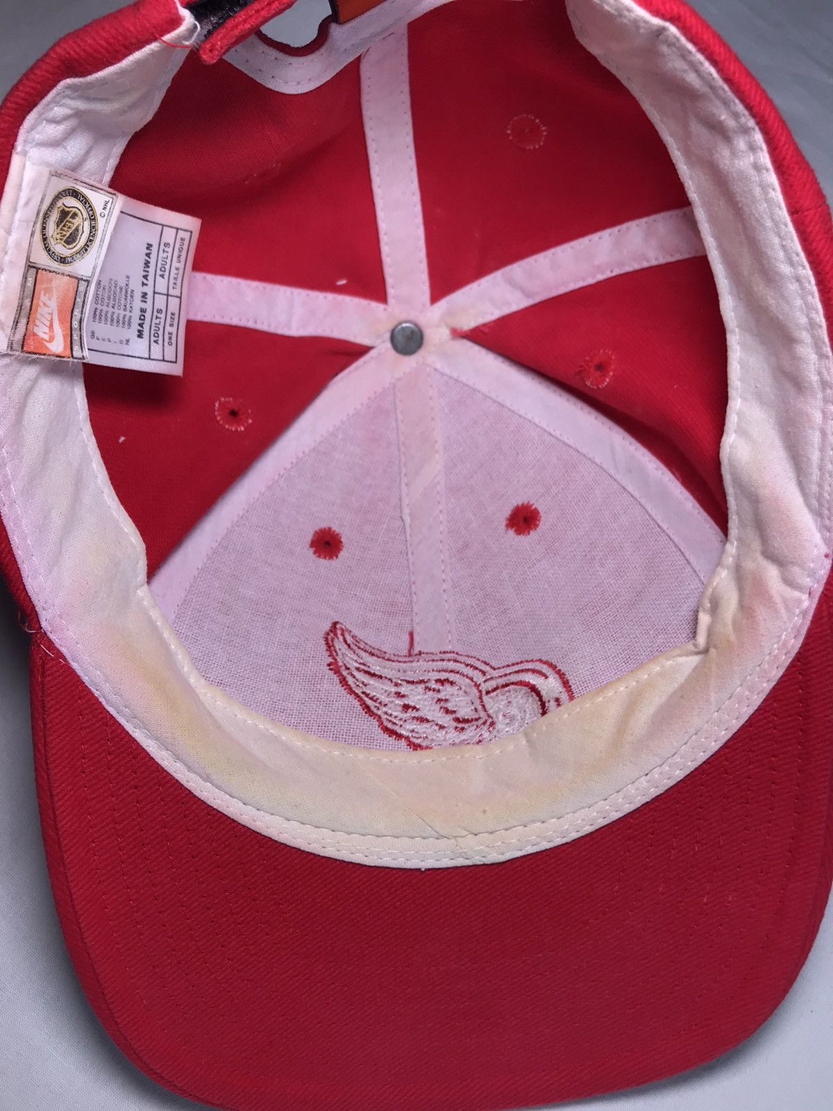 Nike Vintage 98s Cap Nike NHL Detroit Red Wings hockey hat Size ONE SIZE - 9 Thumbnail