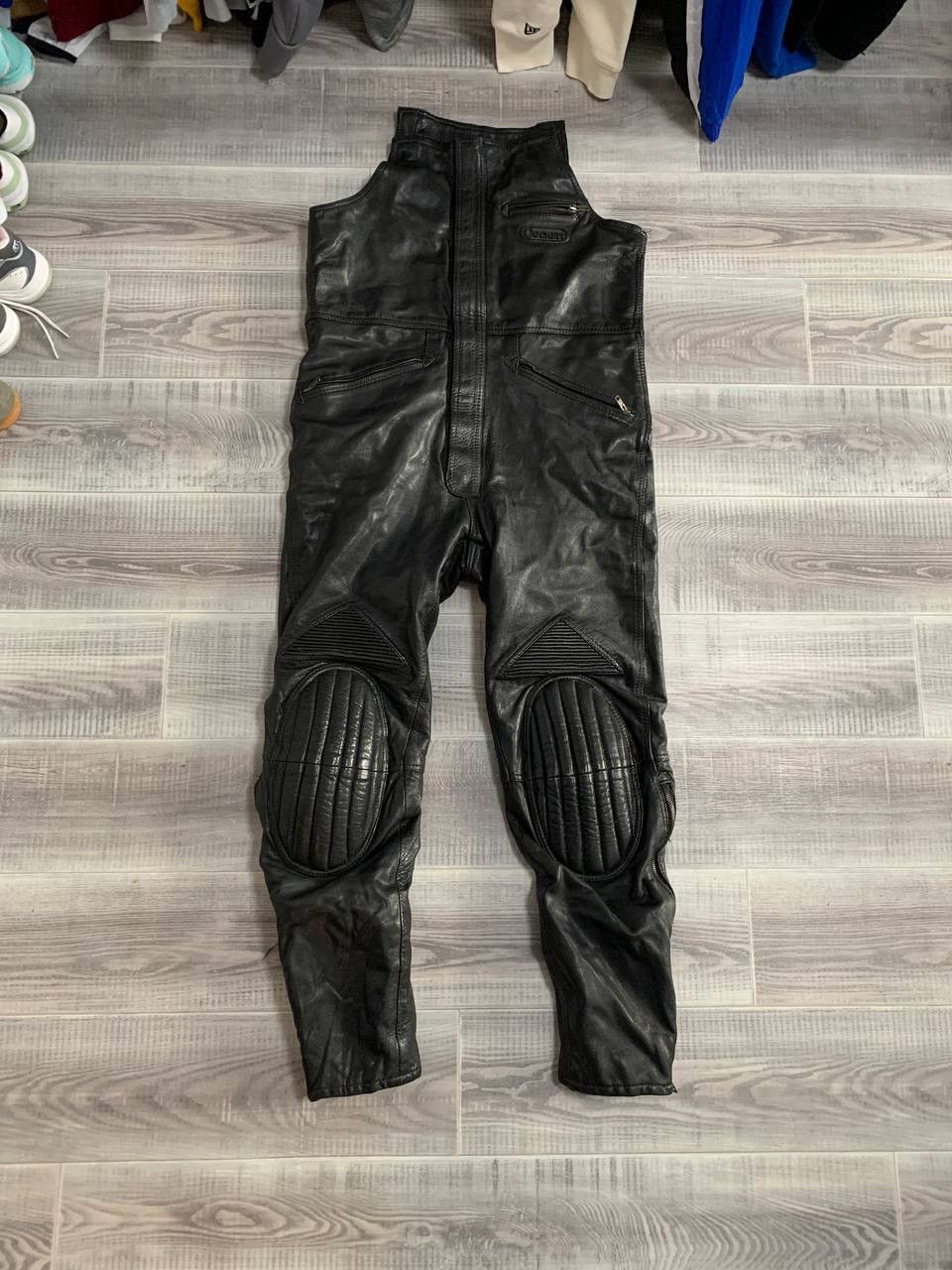 Cockpit USA Cockpit vintage moto leather overalls Size US 34 / EU 50 - 1 Thumbnail