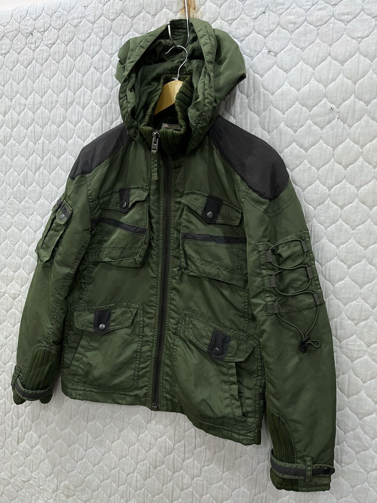 Avirex (Ggg). AVIREX TACTICAL MULTI POCKET HYPEBEAST JACKET Size US M / EU 48-50 / 2 - 2 Thumbnail