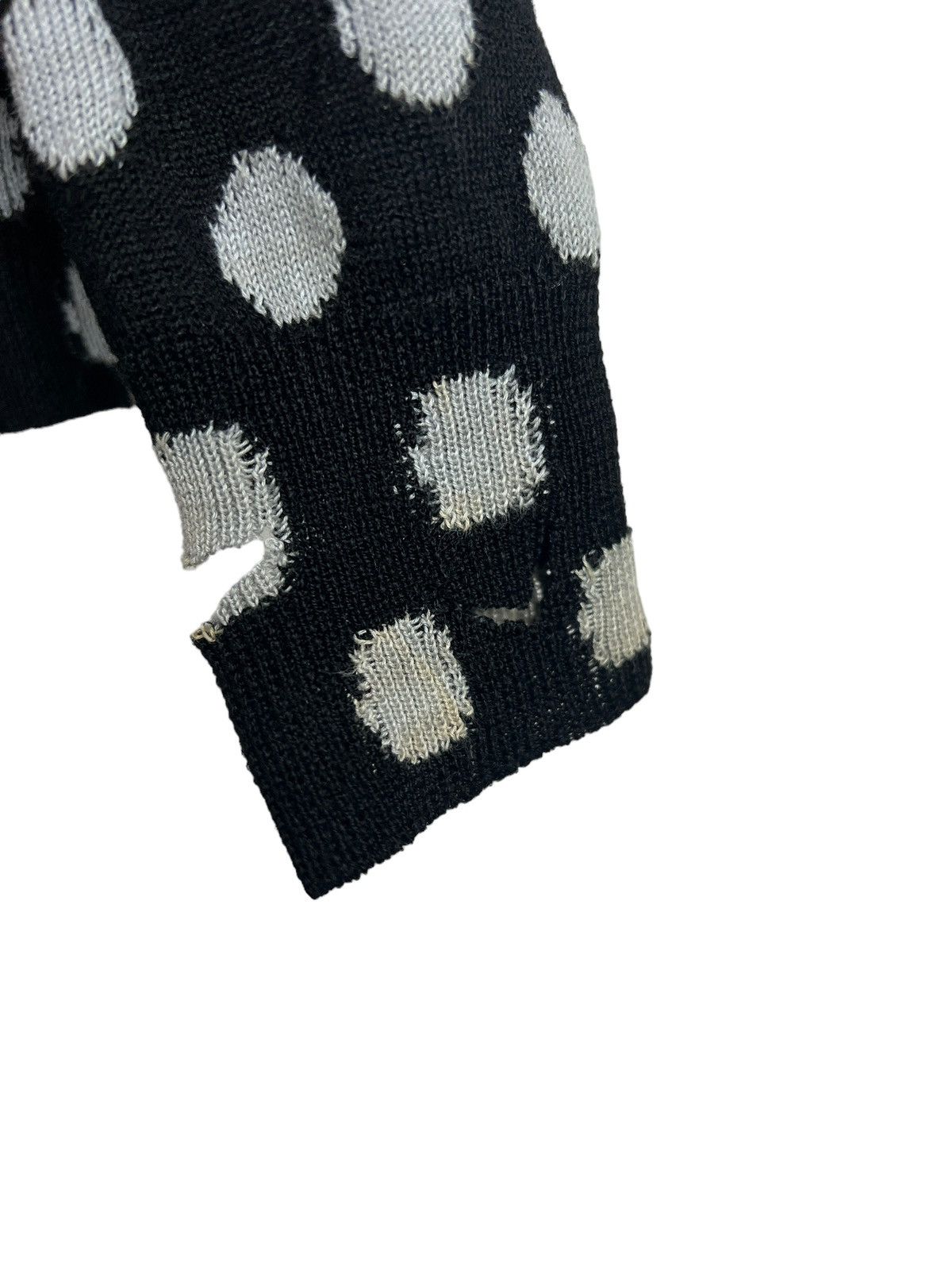 Comme des Garcons Comme des Garçons Distressed Sleeve Wrist Button Cardigan Size XS / US 0-2 / IT 36-38 - 8 Thumbnail