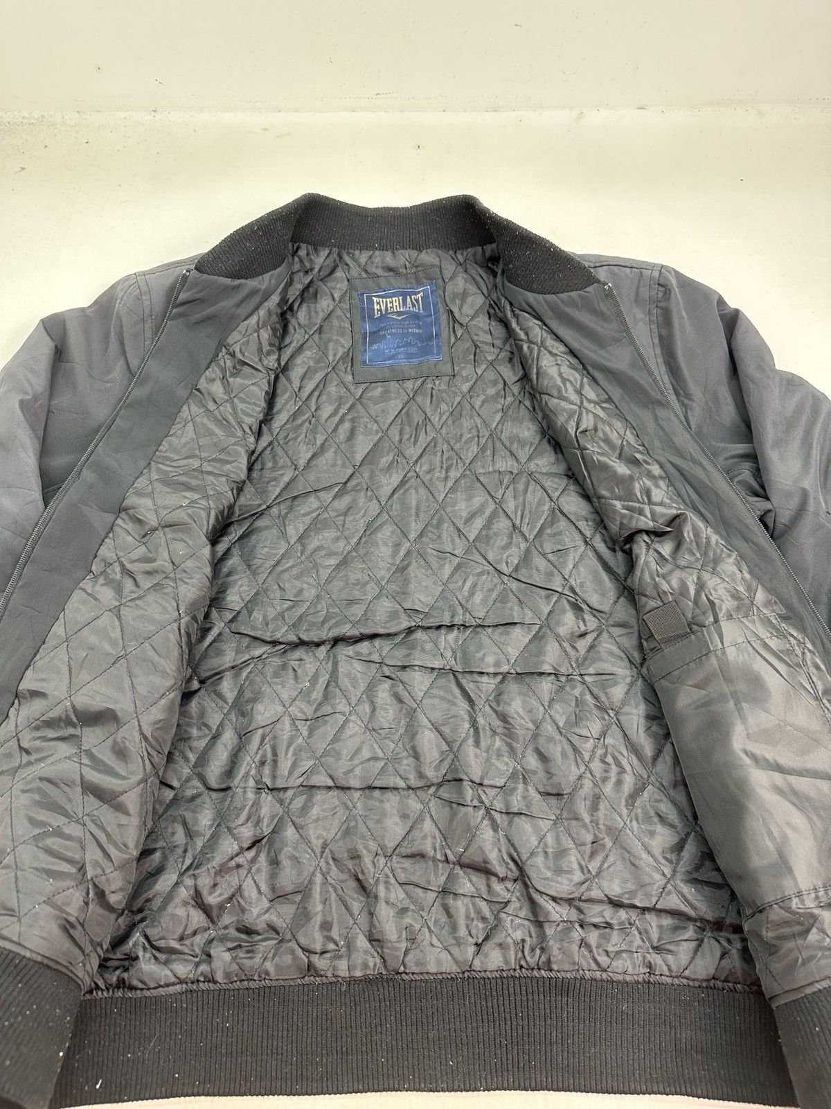 Everlast Everlast distressed Light bomber jacket Size US M / EU 48-50 / 2 - 15 Thumbnail