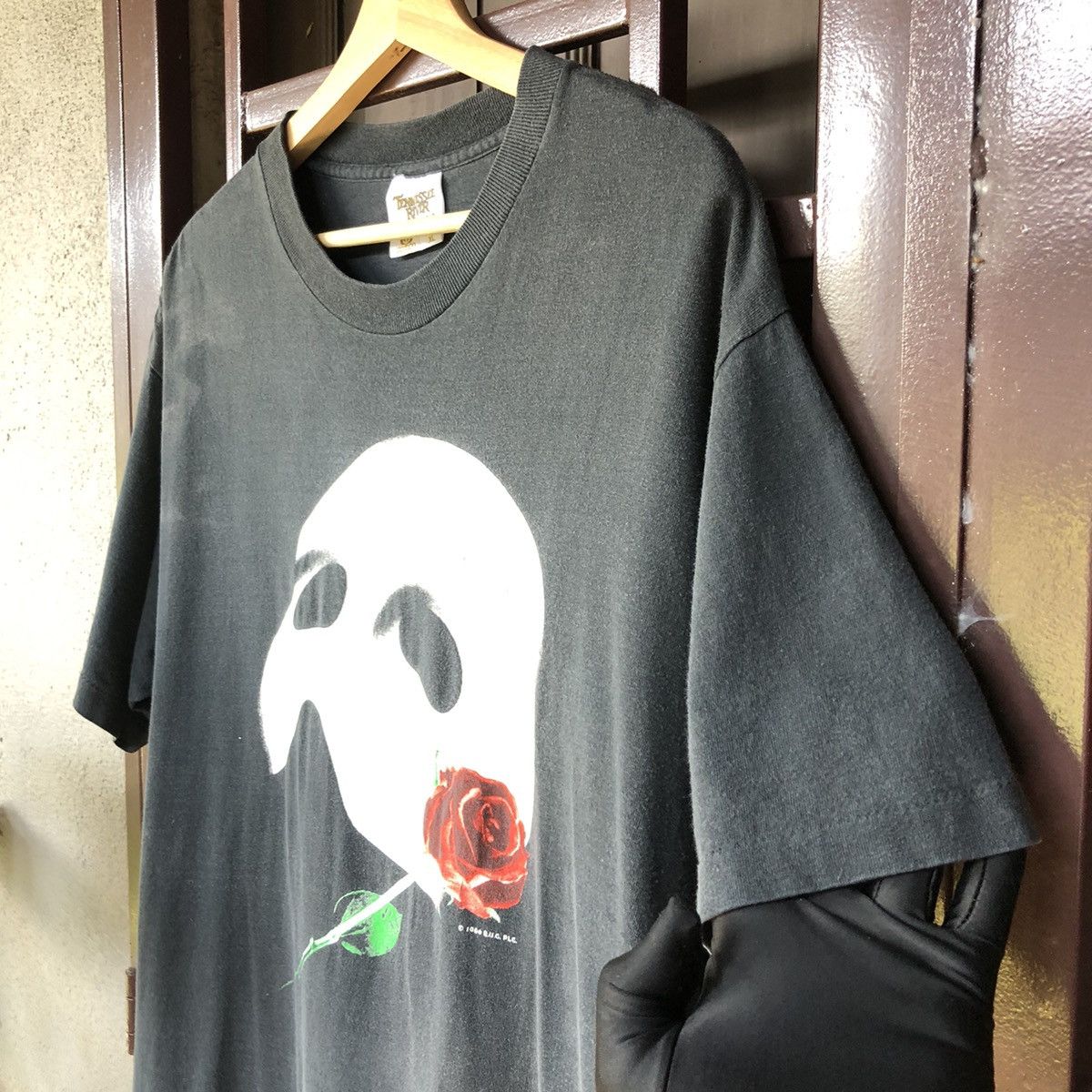 Vintage Vintage 90s Phantom of The Opera Munich Version Kanye West Size US XL / EU 56 / 4 - 4 Thumbnail
