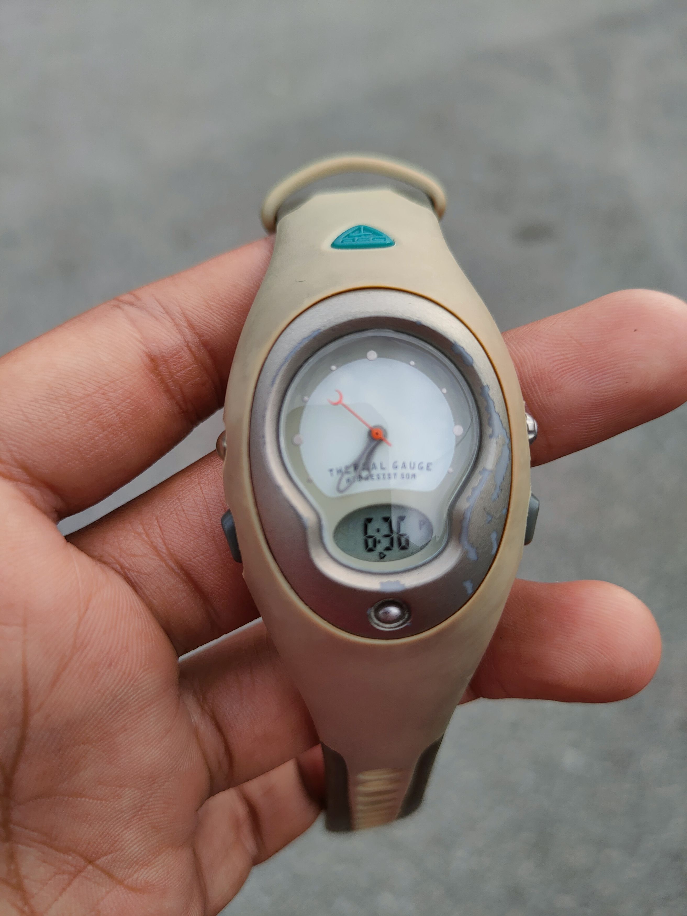 Dl Y2K Nike Acg Thermal Gauge H2O Analog Watch in Brown, Men's
