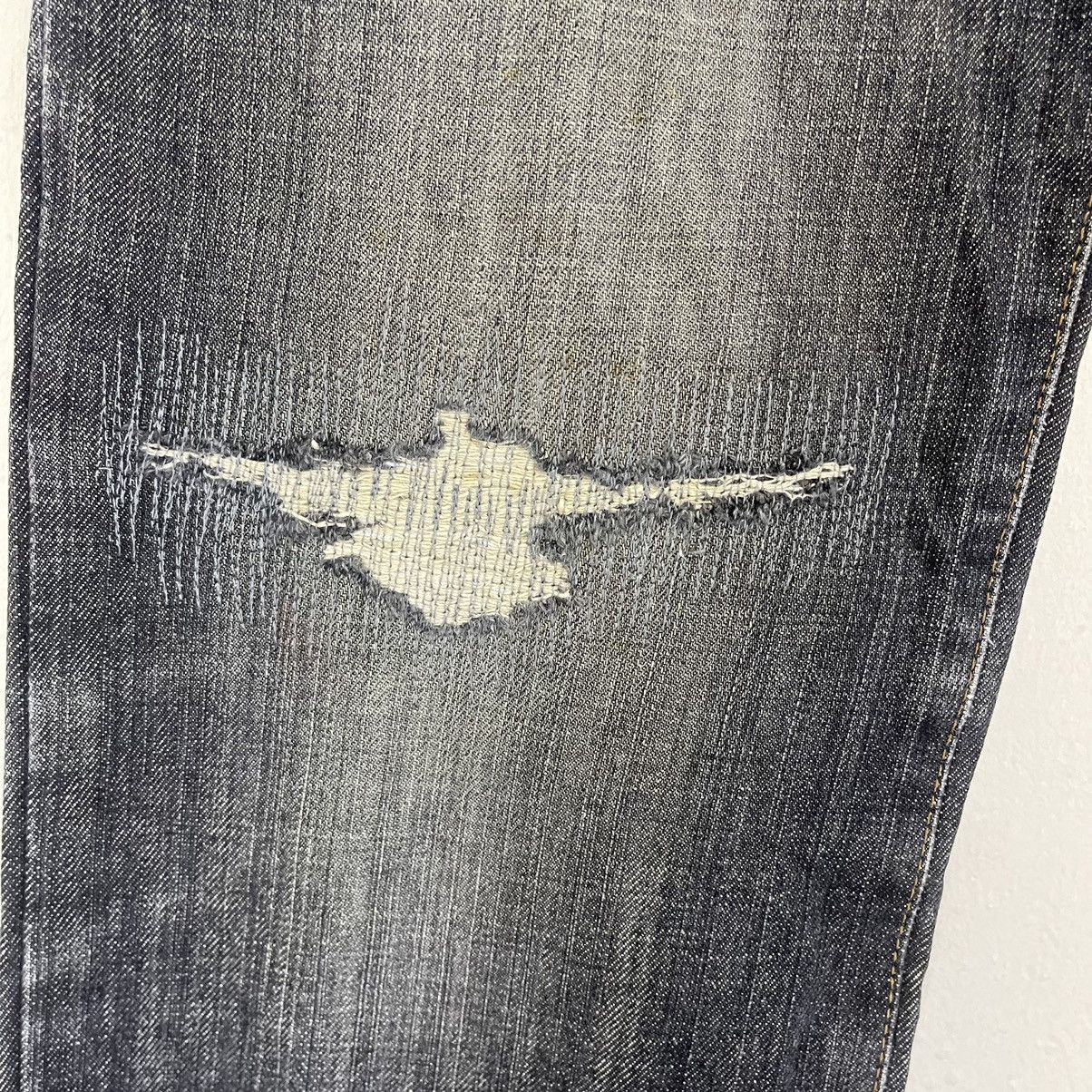 Edwin Distressed Jeans Edwin 403 Japan Stonewash Denim W 30 Size US 30 / EU 46 - 6 Thumbnail