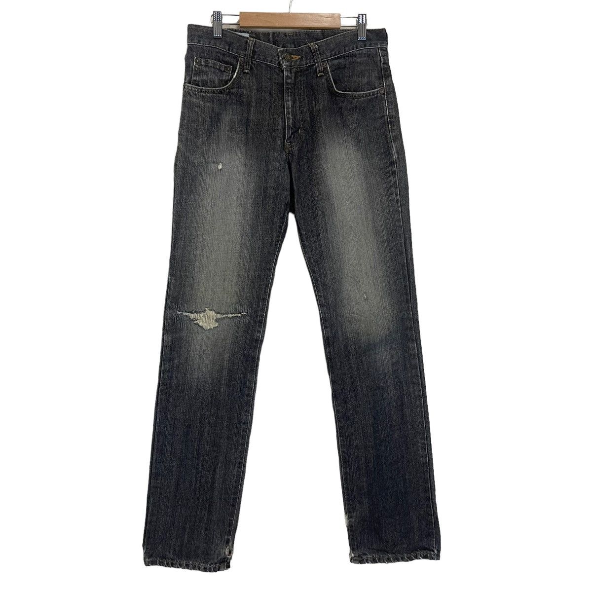 Edwin Distressed Jeans Edwin 403 Japan Stonewash Denim W 30 Size US 30 / EU 46 - 1 Thumbnail