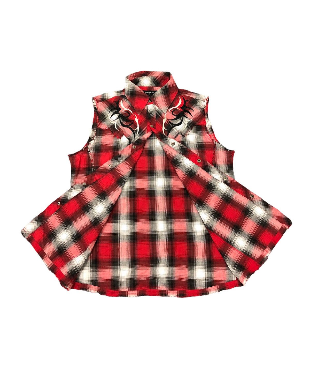 In The Attic 00’s In The Attic Homme tribal shadow plaid sleeveless Size US M / EU 48-50 / 2 - 5 Thumbnail