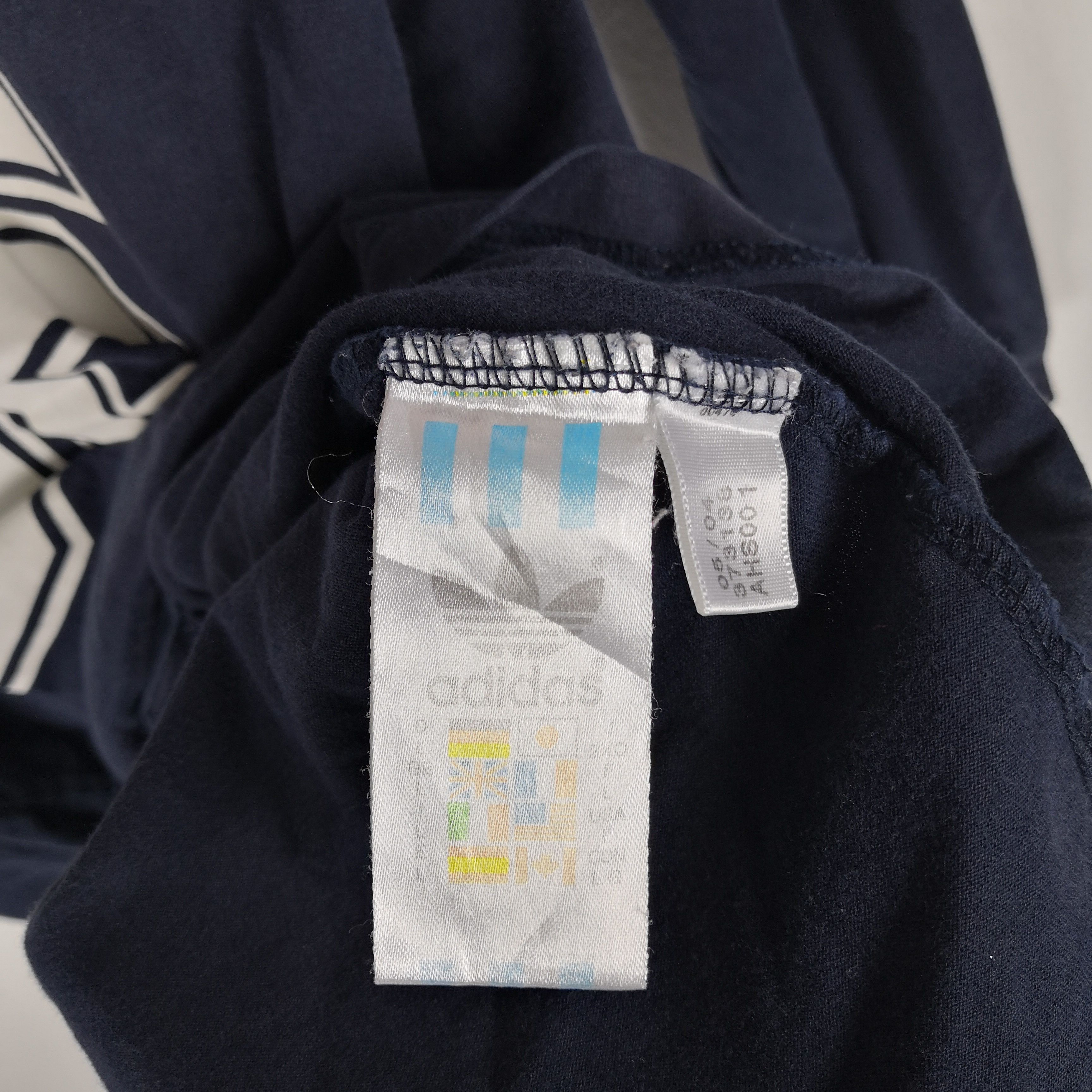 Vintage Adidas T shirt Embroidery Logo Adidas Tee | BS17749 Size US L / EU 52-54 / 3 - 8 Thumbnail