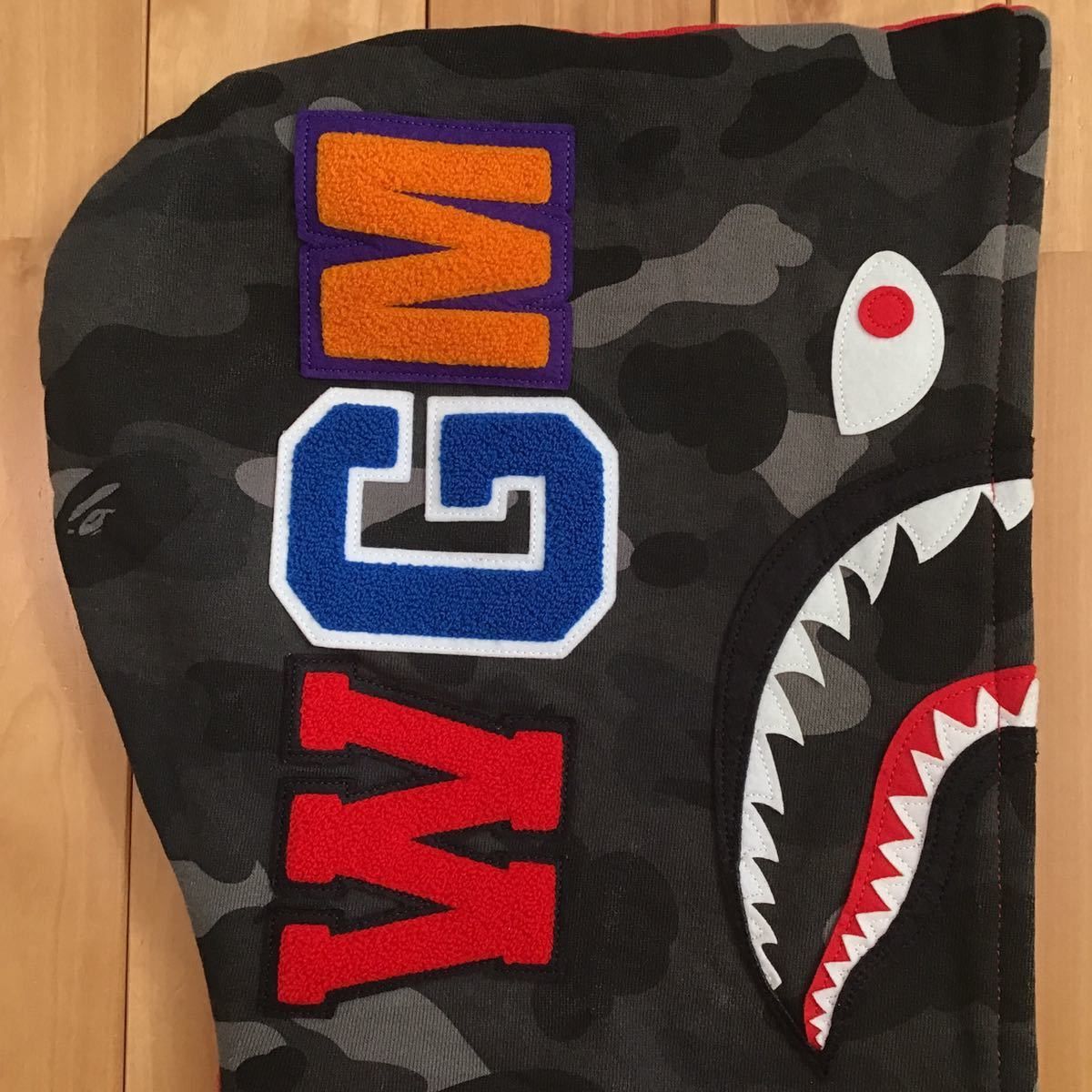 Bape BAPE Shark full zip hoodie black camo x red Size US M / EU 48-50 / 2 - 3 Thumbnail
