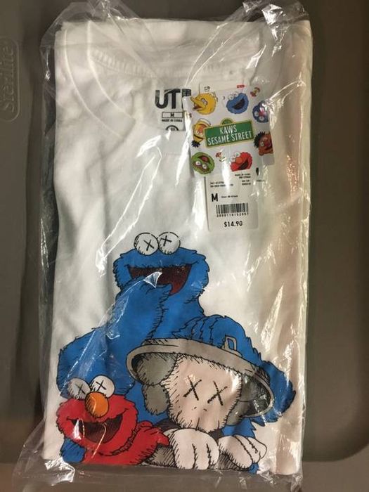 Uniqlo Uniqlo Kaws X Sesame Street Elmo Cookie Size Medium White Grailed
