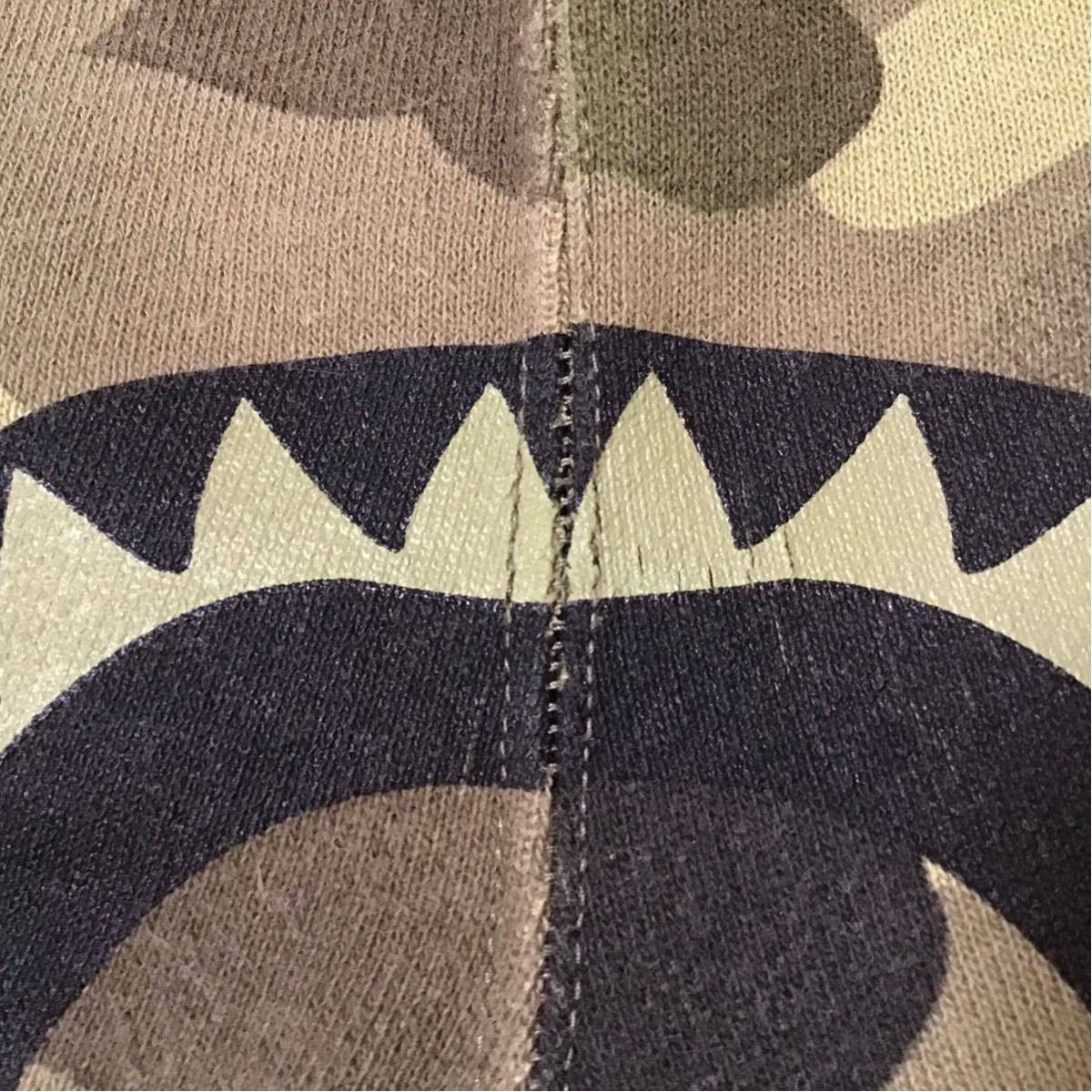 Bape × Undefeated BAPE × undefeated Shark Sweat shorts BAPE camo ape ★size M Size US 32 / EU 48 - 3 Thumbnail