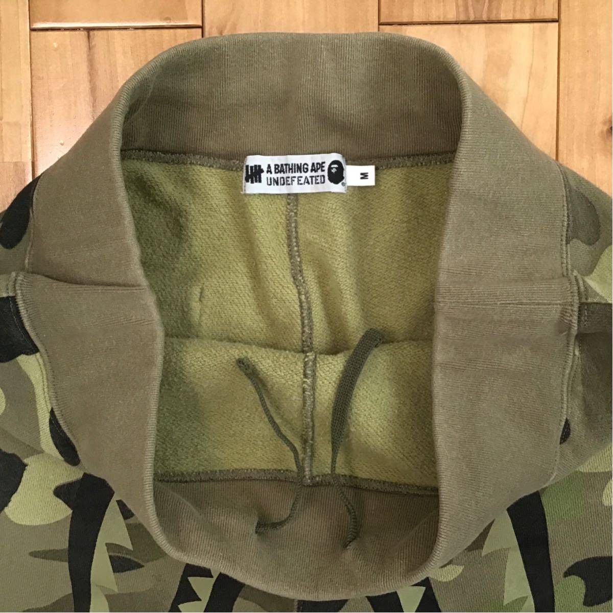 Bape × Undefeated BAPE × undefeated Shark Sweat shorts BAPE camo ape ★size M Size US 32 / EU 48 - 5 Thumbnail