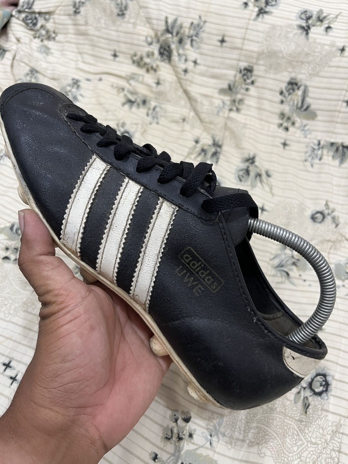 Adidas VINTAGE ADIDAS UWE SOCCER BOOTS / SHOES Size US 7.5 / EU 40-41 - 11 Thumbnail