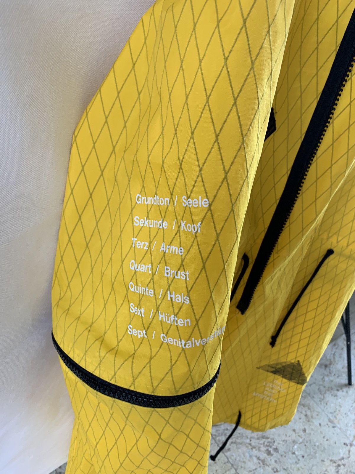 Undercover o1rshd1 SS18 All Access Yellow Parka Size US L / EU 52-54 / 3 - 11 Thumbnail