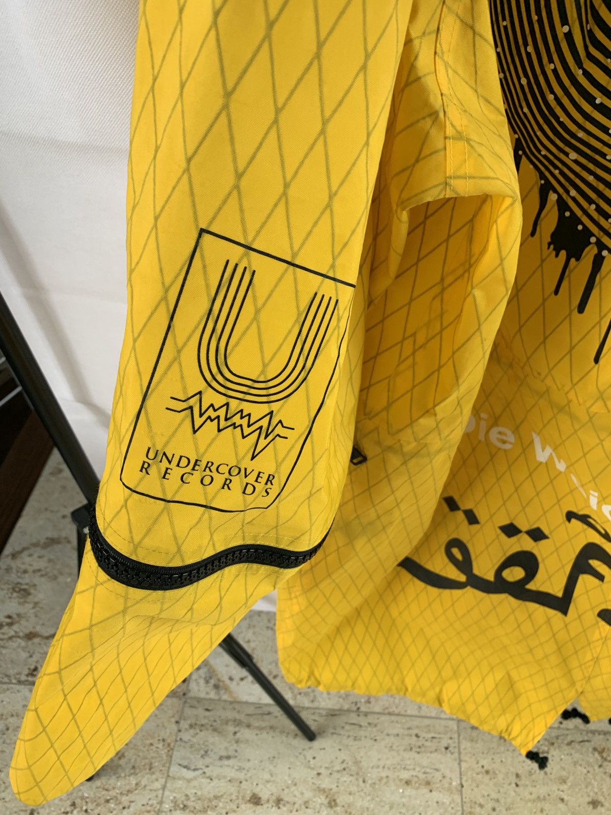 Undercover o1rshd1 SS18 All Access Yellow Parka Size US L / EU 52-54 / 3 - 15 Thumbnail