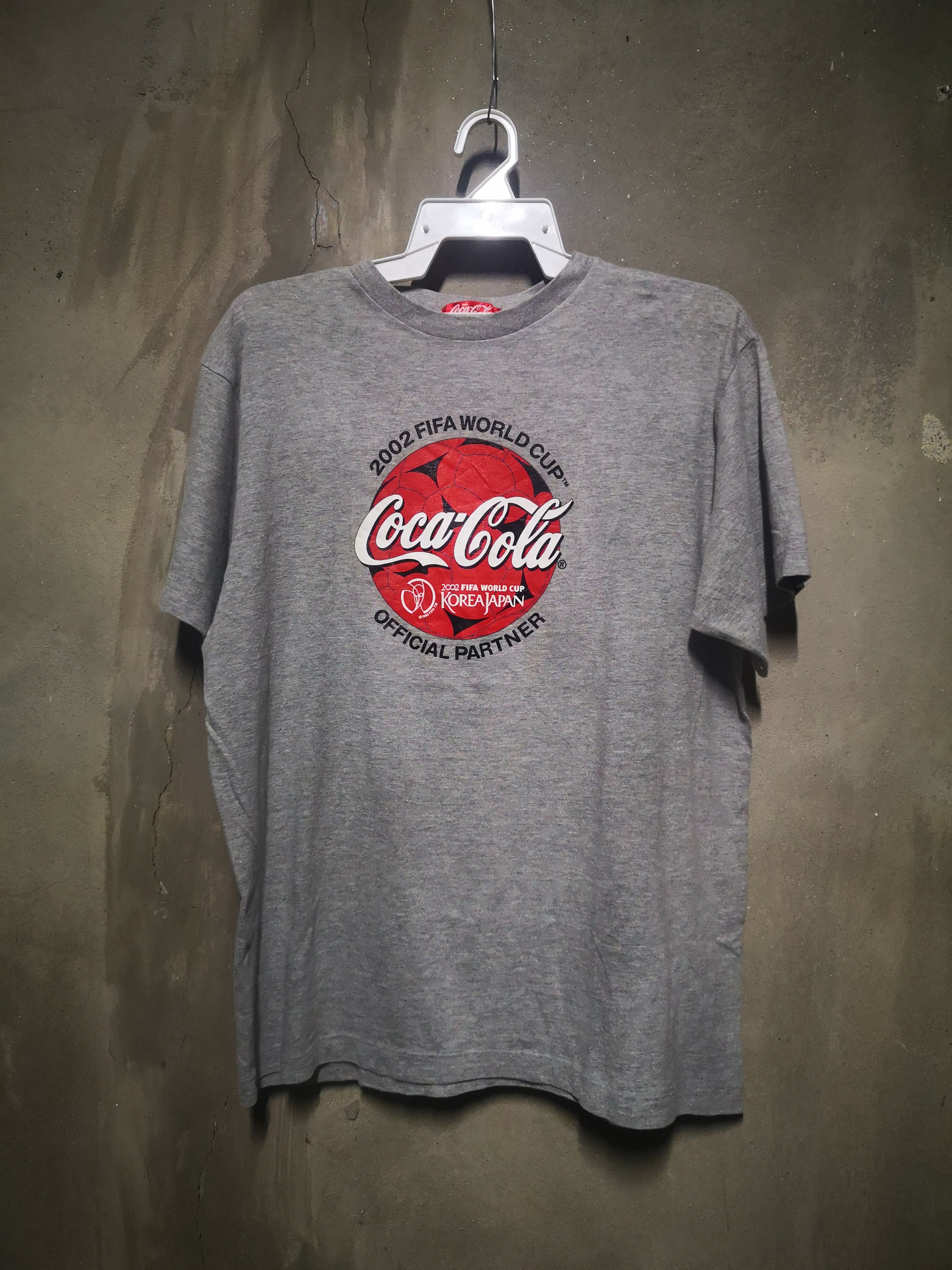 Coca Cola Vintage Coca-Cola official patner FIFA Size US M / EU 48-50 / 2 - 1 Thumbnail