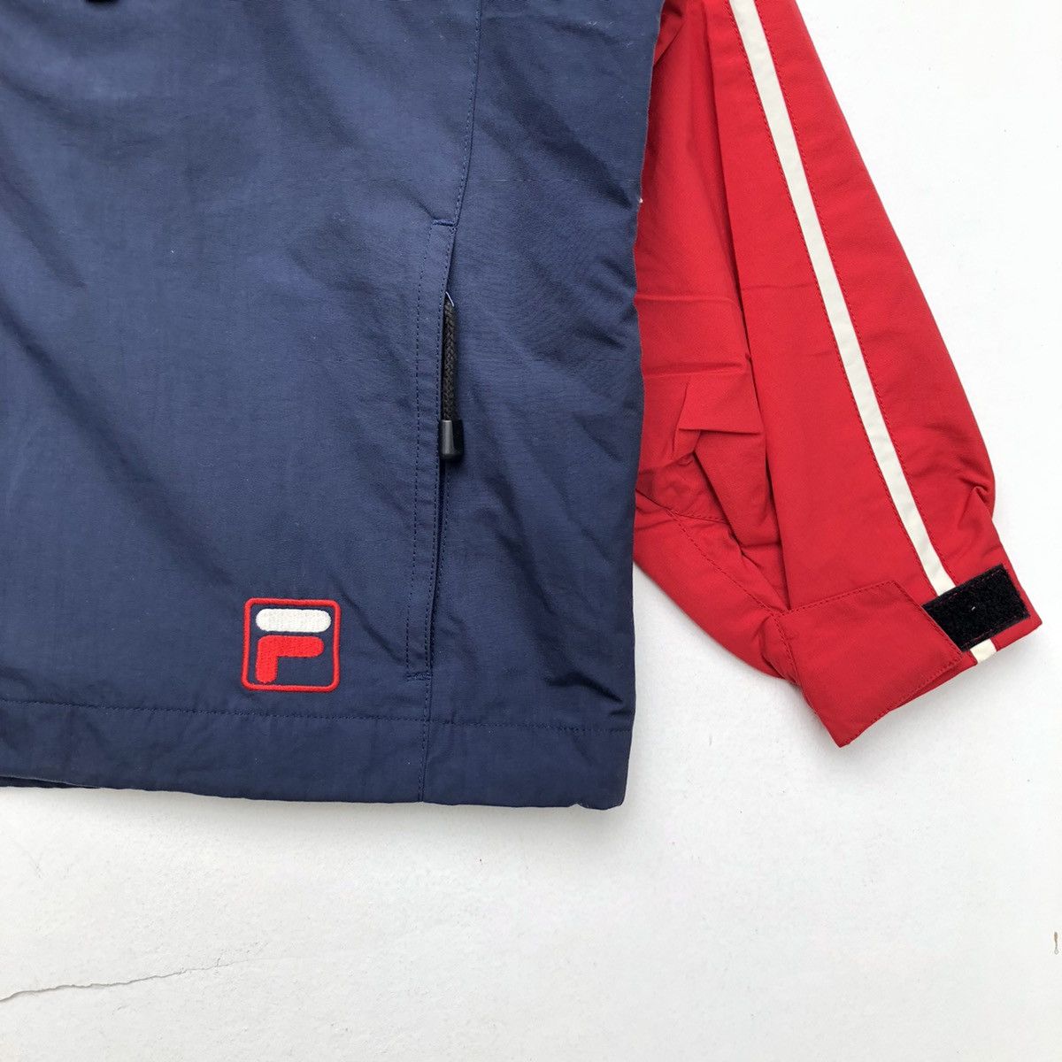 Fila × Vintage Vintage Fila Small Logo Light Jacket Size L Size US L / EU 52-54 / 3 - 3 Thumbnail