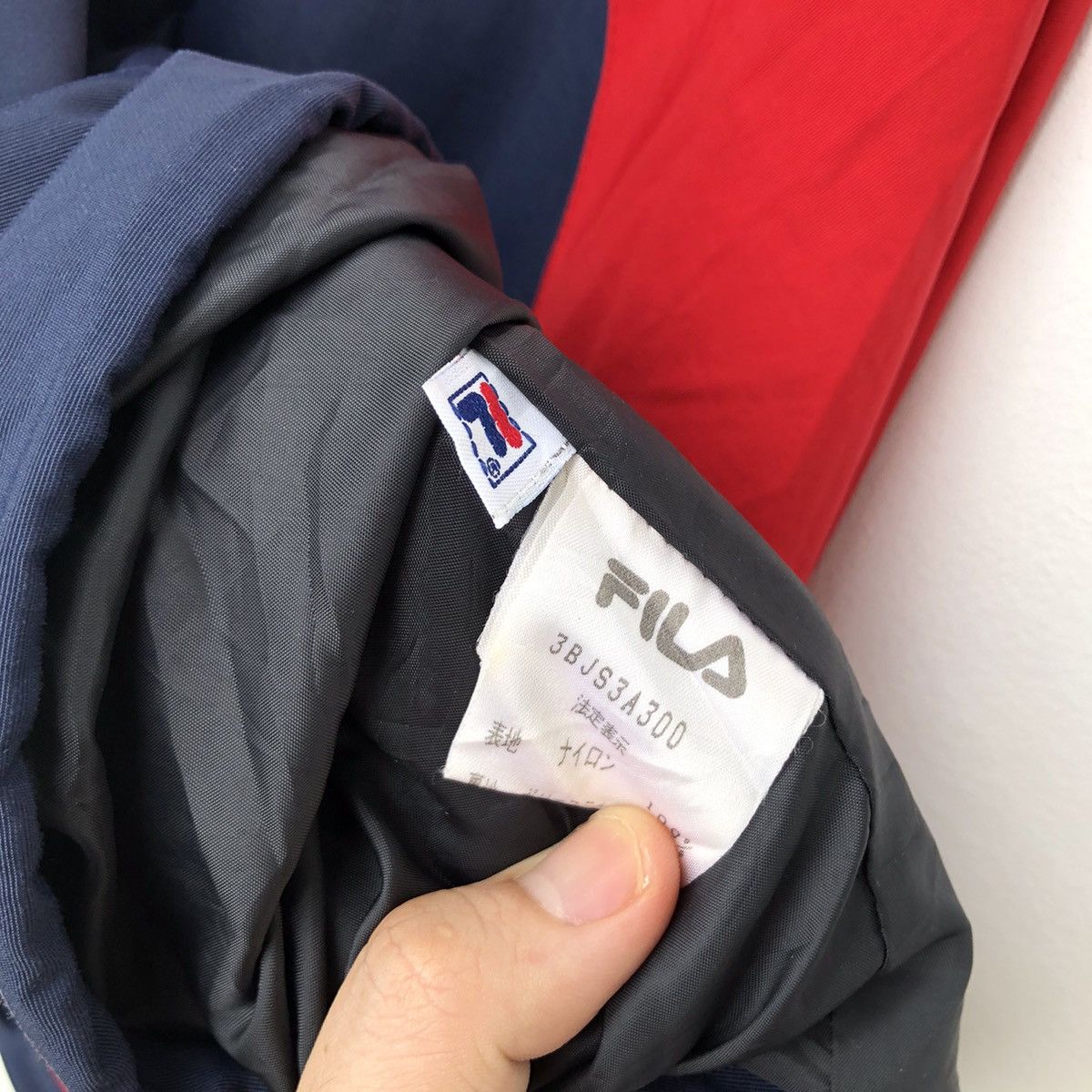 Fila × Vintage Vintage Fila Small Logo Light Jacket Size L Size US L / EU 52-54 / 3 - 6 Thumbnail