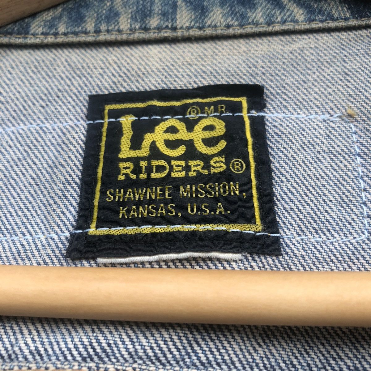 Lee Vintage 90s Lee raiders trucker jacket Size US M / EU 48-50 / 2 - 12 Thumbnail