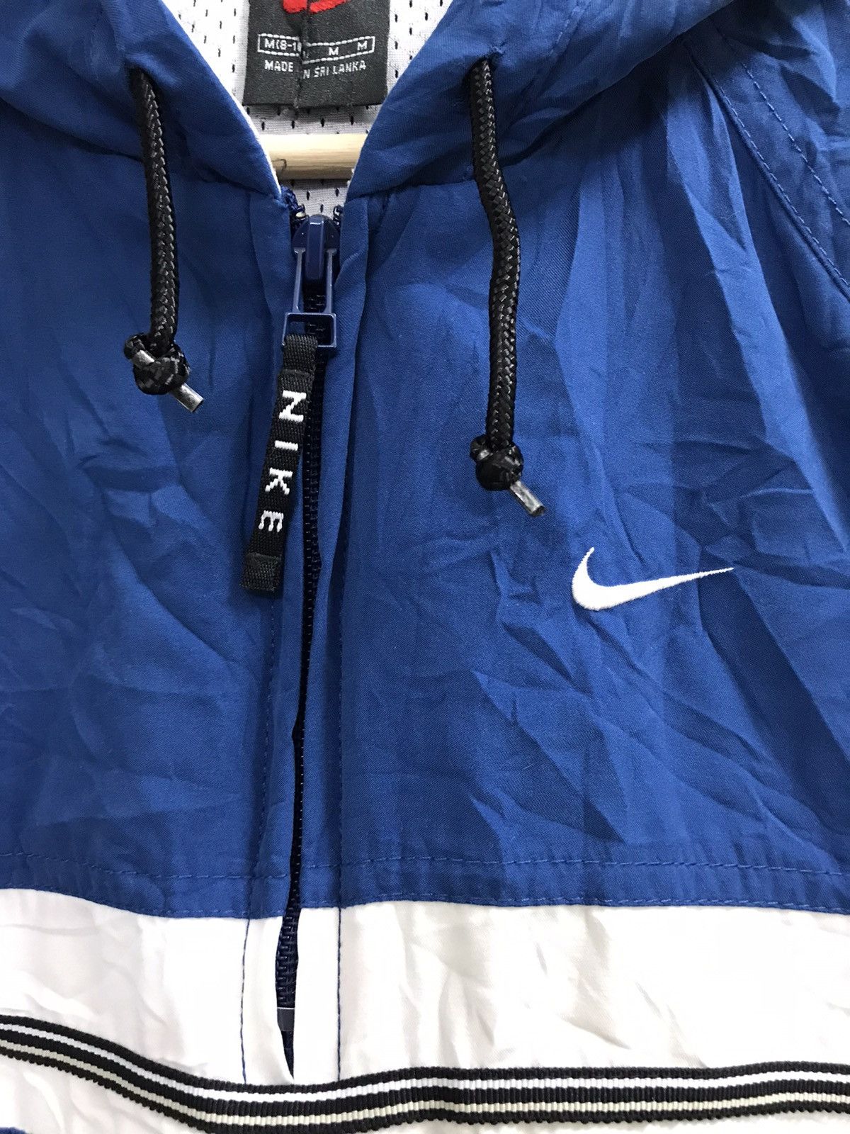 Japanese Brand × Nike × Vintage Vintage Nike Swoosh Windbreaker Hoodie Women Size M / US 6-8 / IT 42-44 - 3 Thumbnail