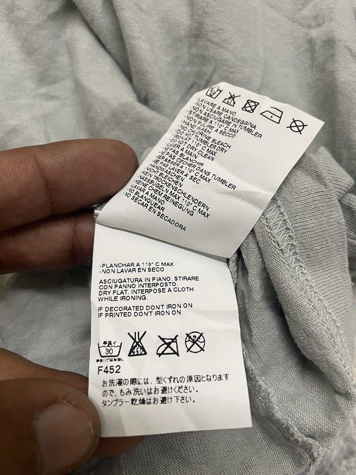 Maison Margiela Maison Martin Margiela V-Necks Tee Shirts Size US M / EU 48-50 / 2 - 6 Thumbnail